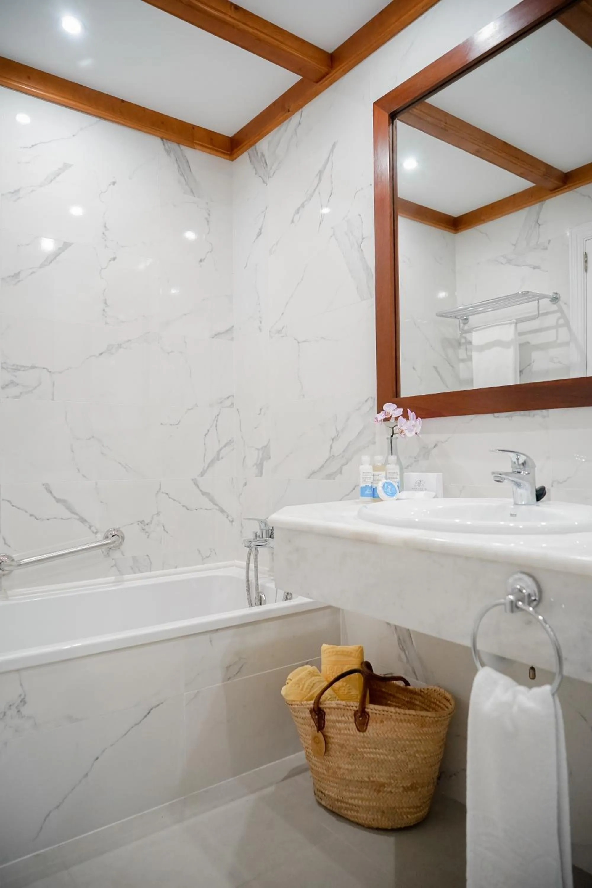 Single Room in Hotel Bon Sol Resort & Spa