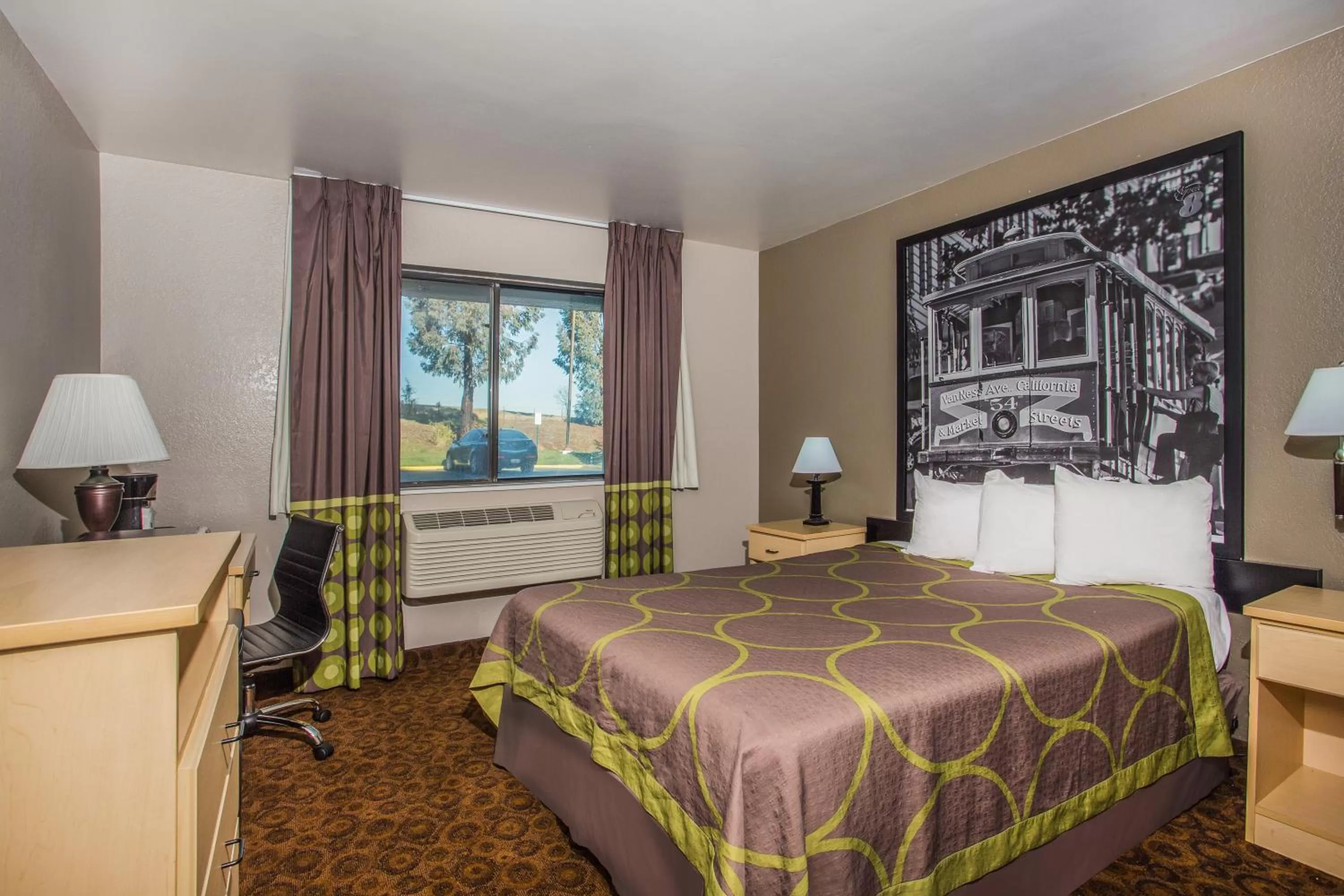 Queen Room - Non-Smoking in Super 8 by Wyndham Vacaville
