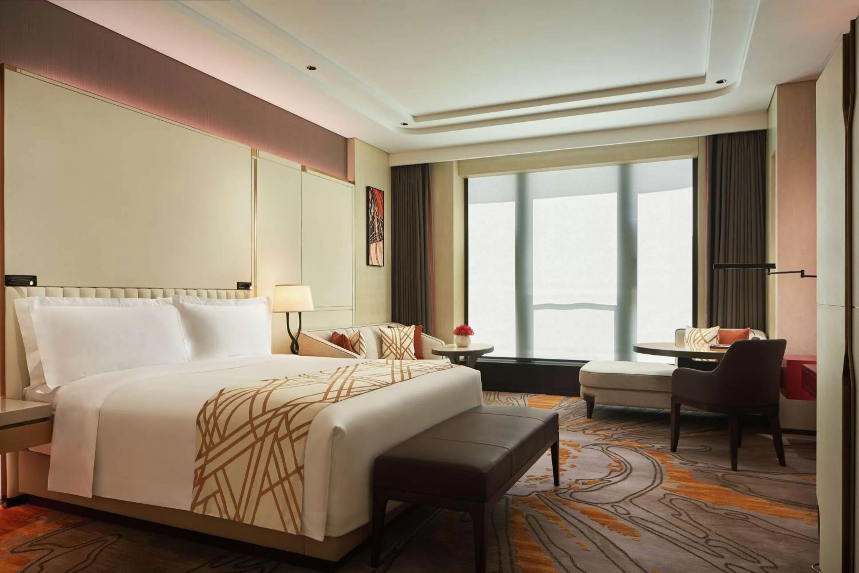 Deluxe King Room with Courtyard View in Conrad Tianjin