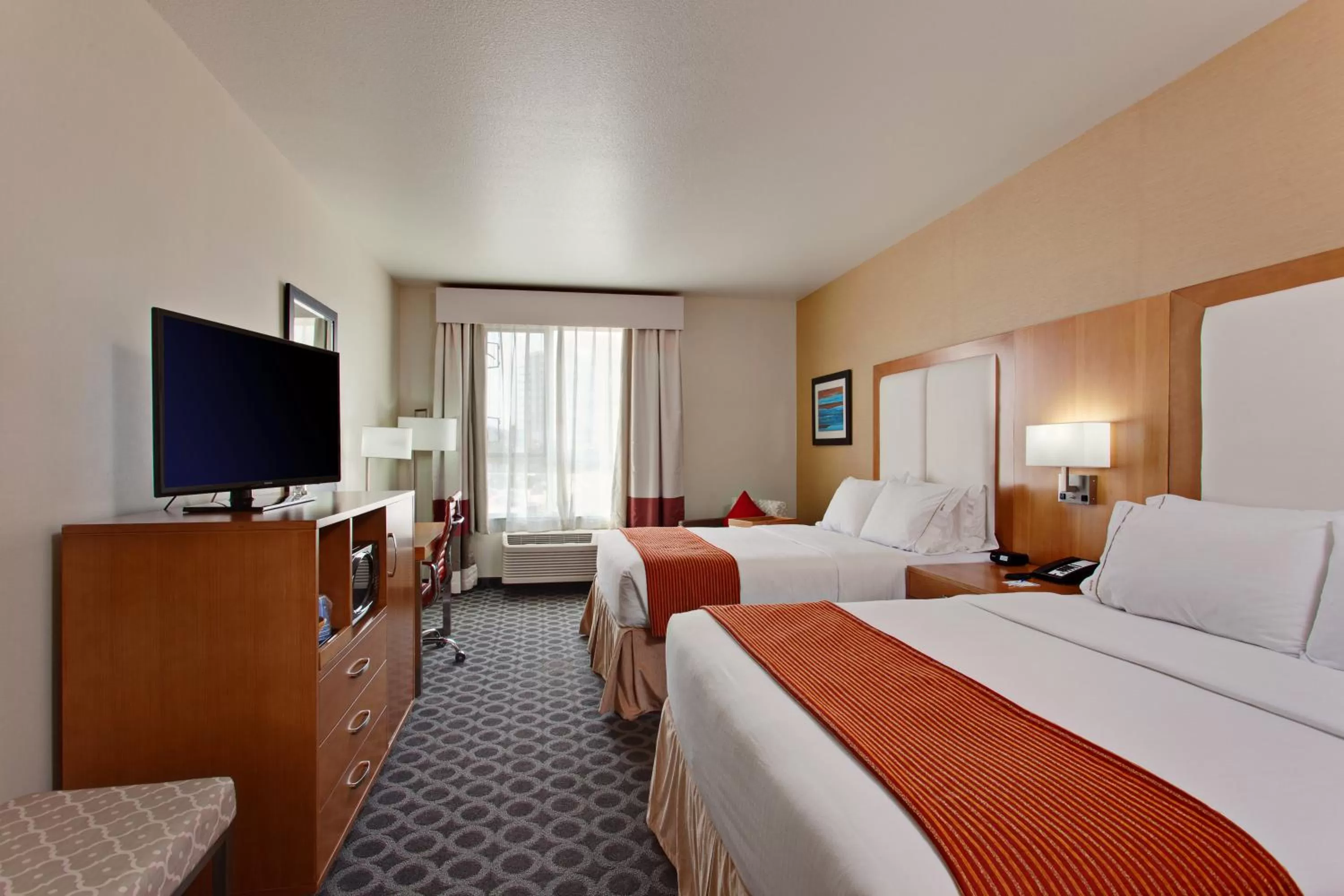 Queen Room with Two Queen Beds - Hearing Accessible in Holiday Inn Express North Hollywood - Burbank Area, an IHG Hotel