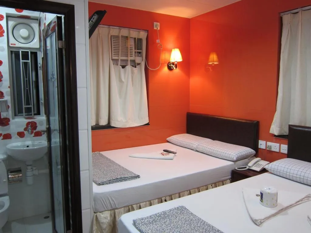 Deluxe Triple Room in Woodstock Hostel