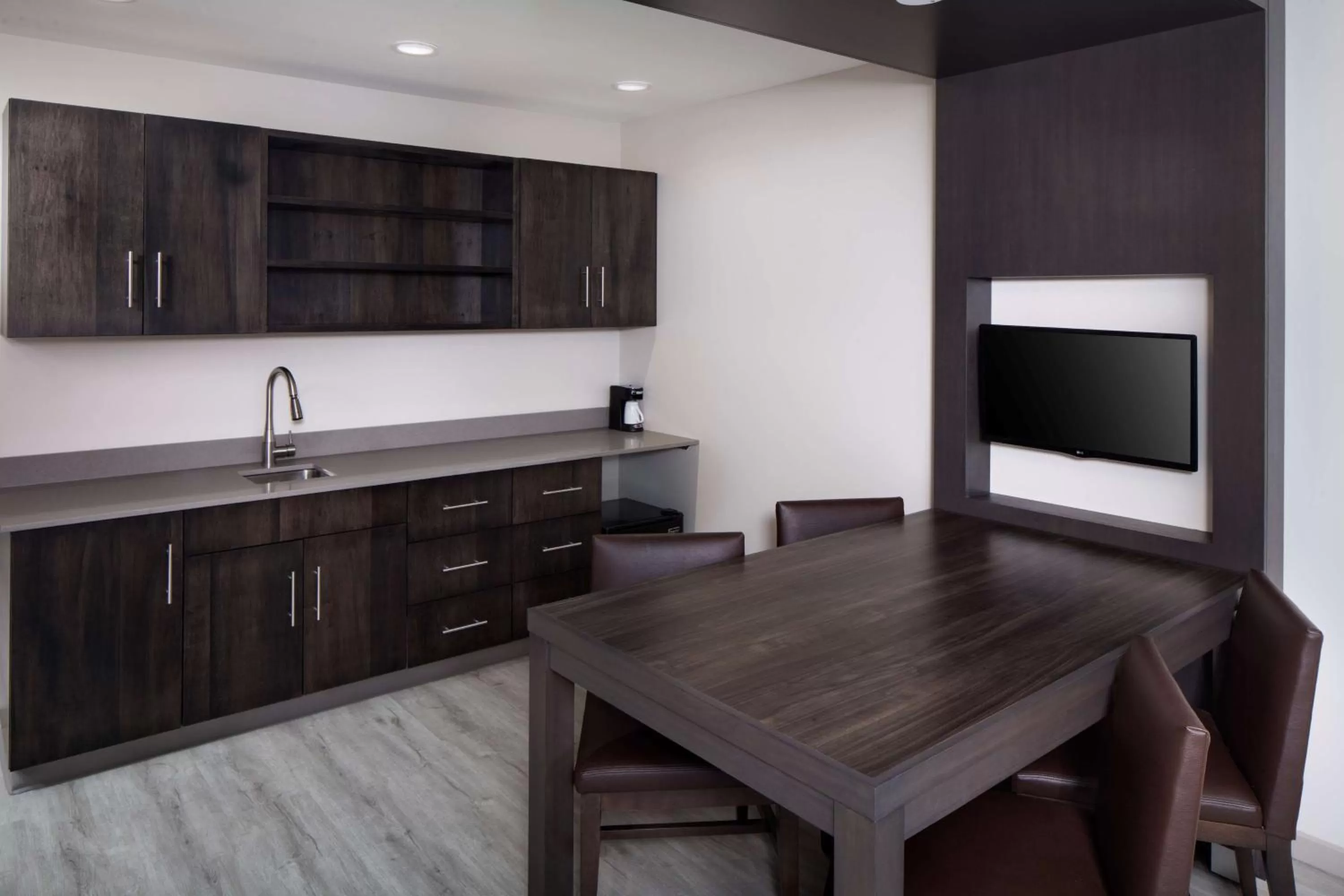 One-Bedroom Suite with Two Queen Beds and Sofa Bed in Hyatt Place Poughkeepsie - Hudson Valley