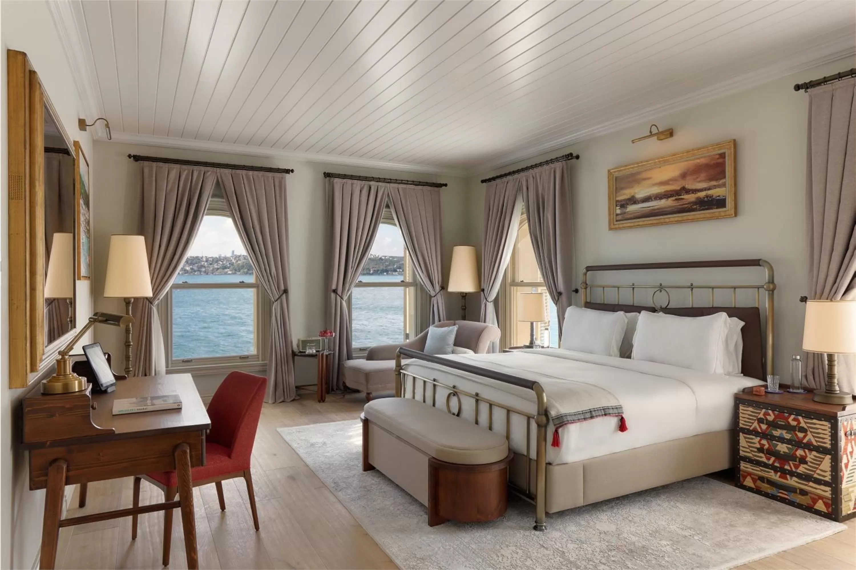 Deluxe King Room With Bosphorus View in Six Senses Kocatas Mansions