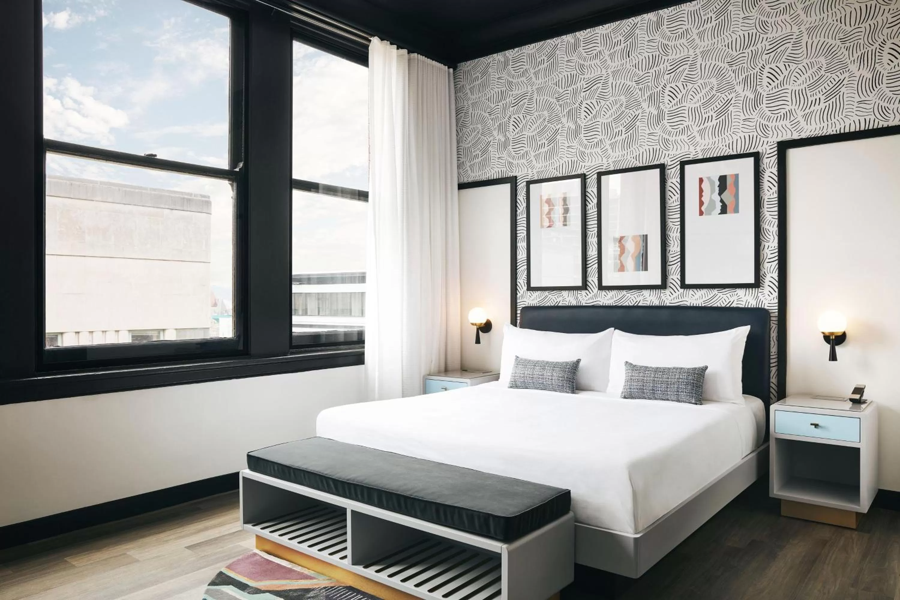 King Room with Roll-in Shower - Mobility and Hearing Accessible in Kinley Cincinnati Downtown, a Tribute Portfolio Hotel