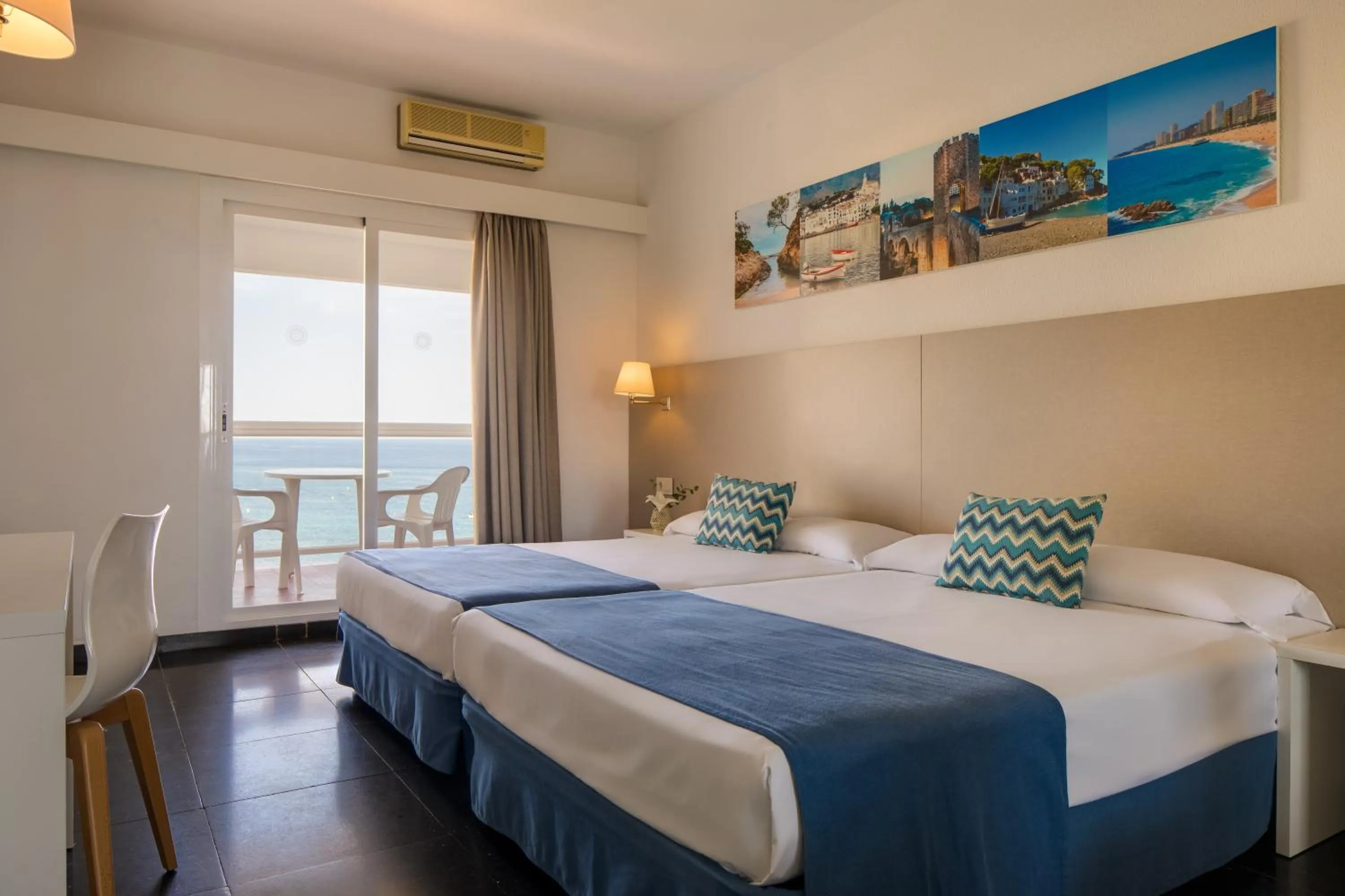 Quadruple Room with Sea View (2 Adults + 2 Children) in htop Caleta Palace #htopBliss