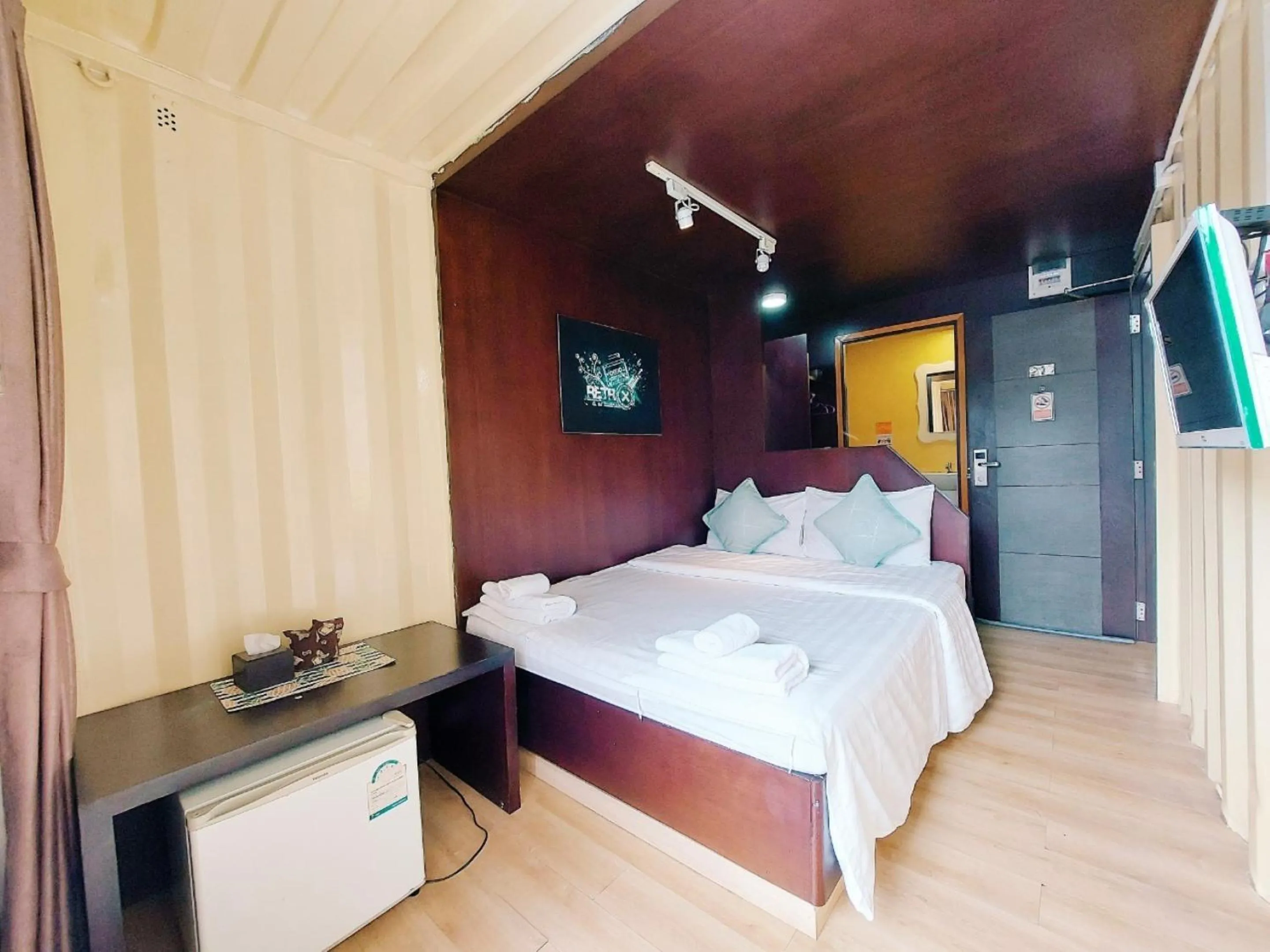 Standard Double Room in Retro Box Hotel Chumphon