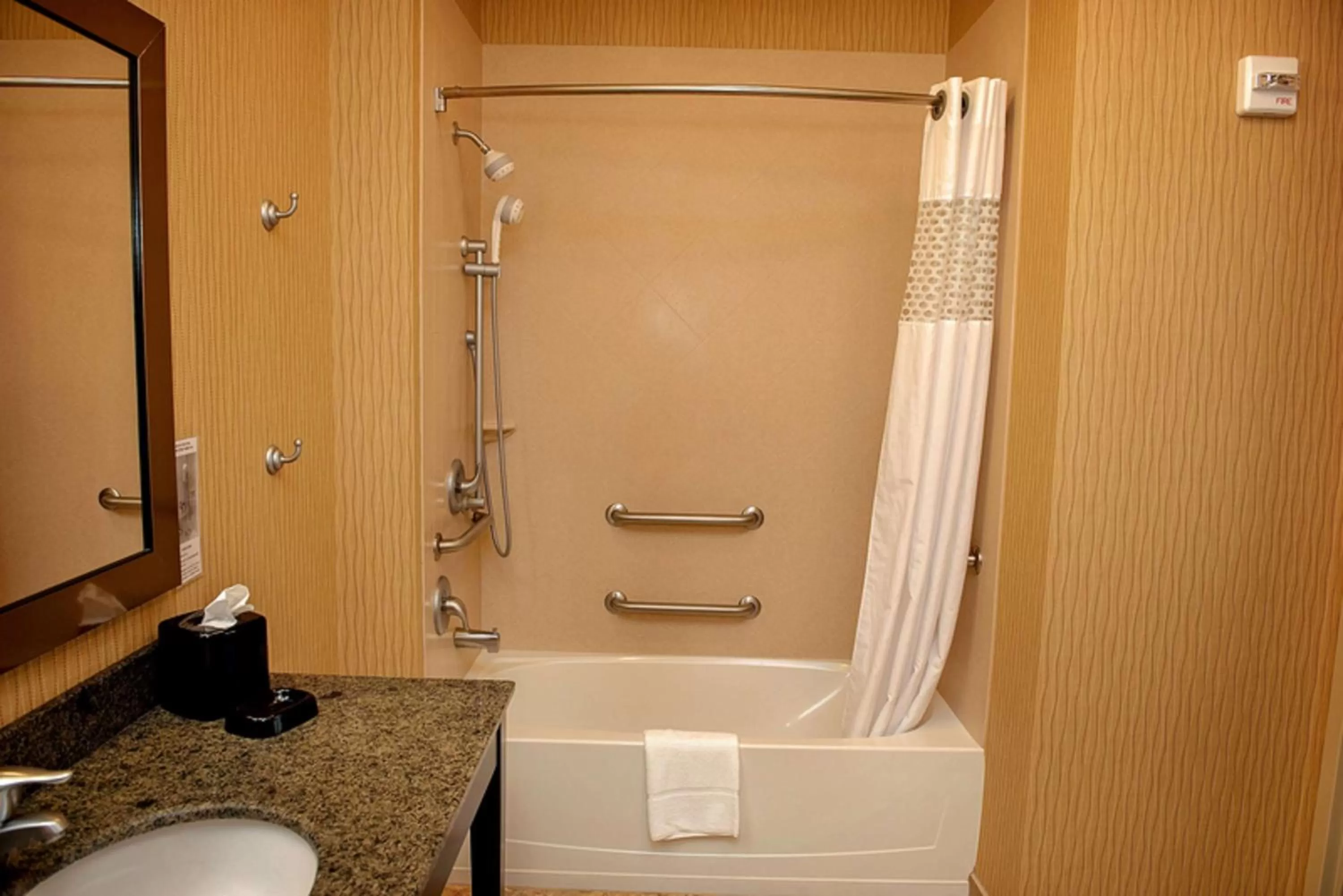 King Studio Suite - Mobility Access/Non-Smoking in Hampton Inn & Suites Bradenton