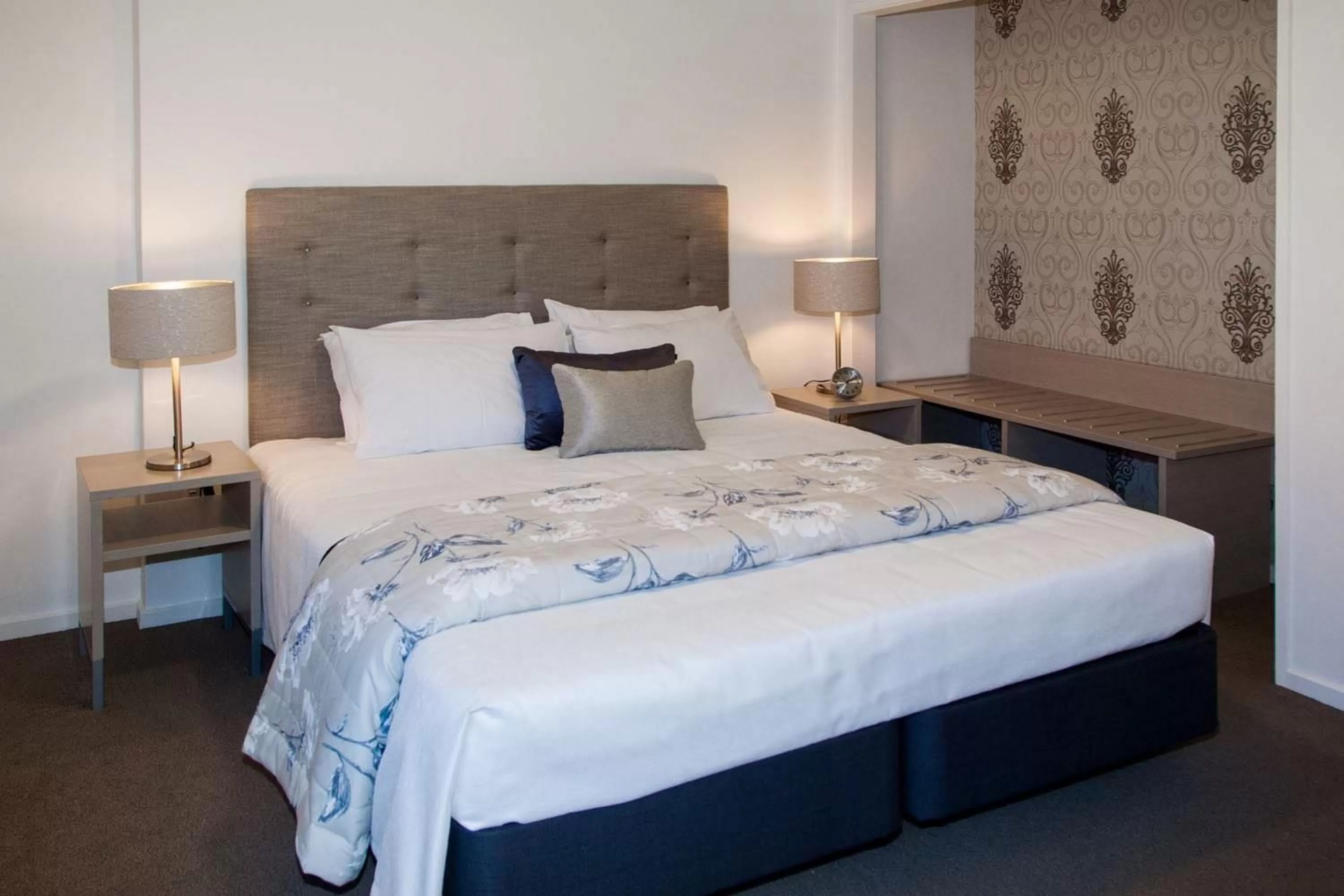 One Bedroom Apartment in Aria on Bank