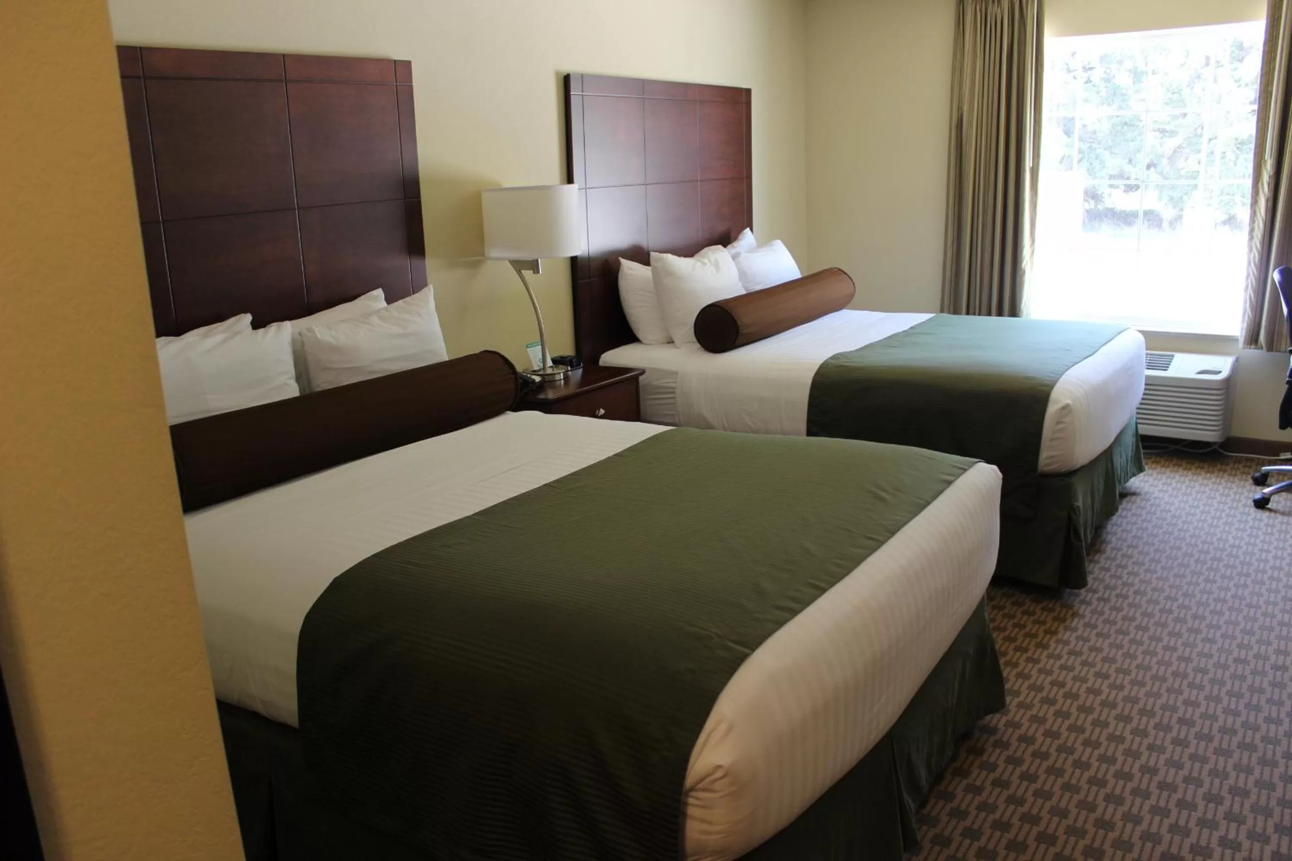 Queen Room with Two Queen Beds - Disability Access in Cobblestone Inn & Suites - Rugby