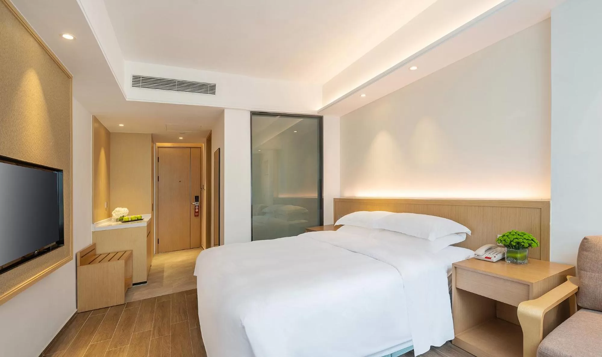 Superior King Room in Sanya South China Hotel