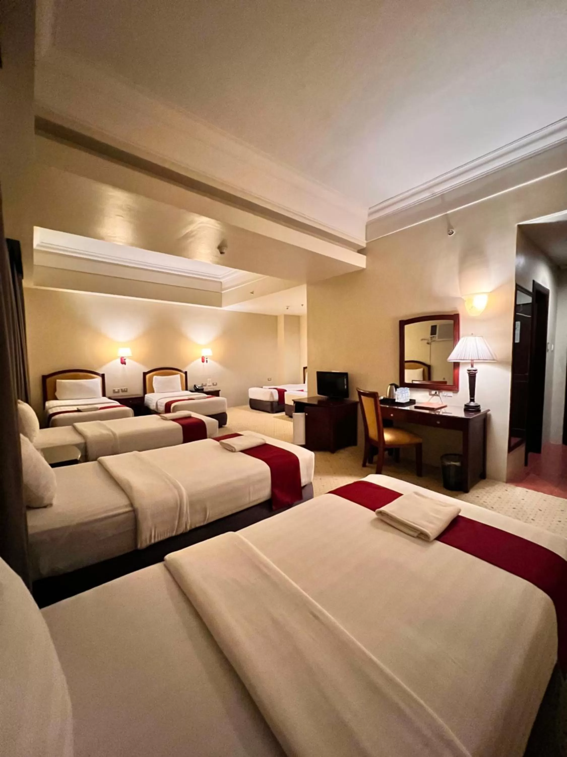 Grand Family Suite (7 People) in Sarrosa International Hotel and Residential Suites