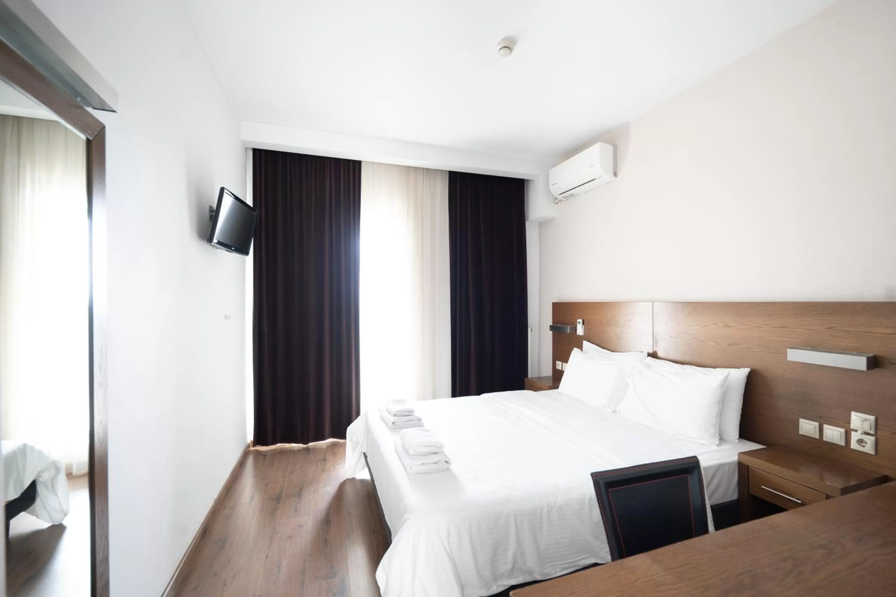 Double or Twin Room City Nest in Rotonda Hotel