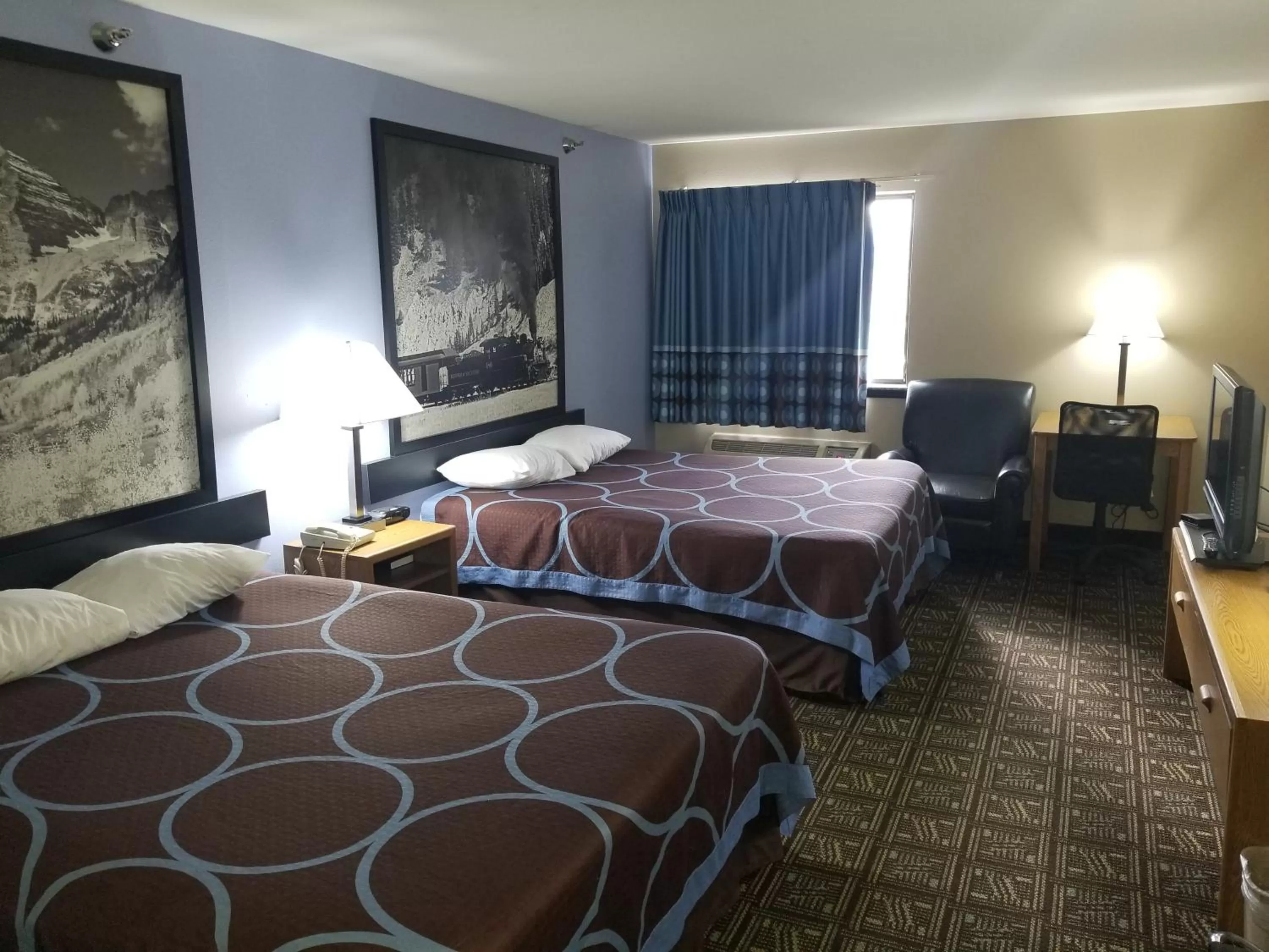 Queen Room with Two Queen Beds - Non-Smoking in Super 8 by Wyndham Fort Collins