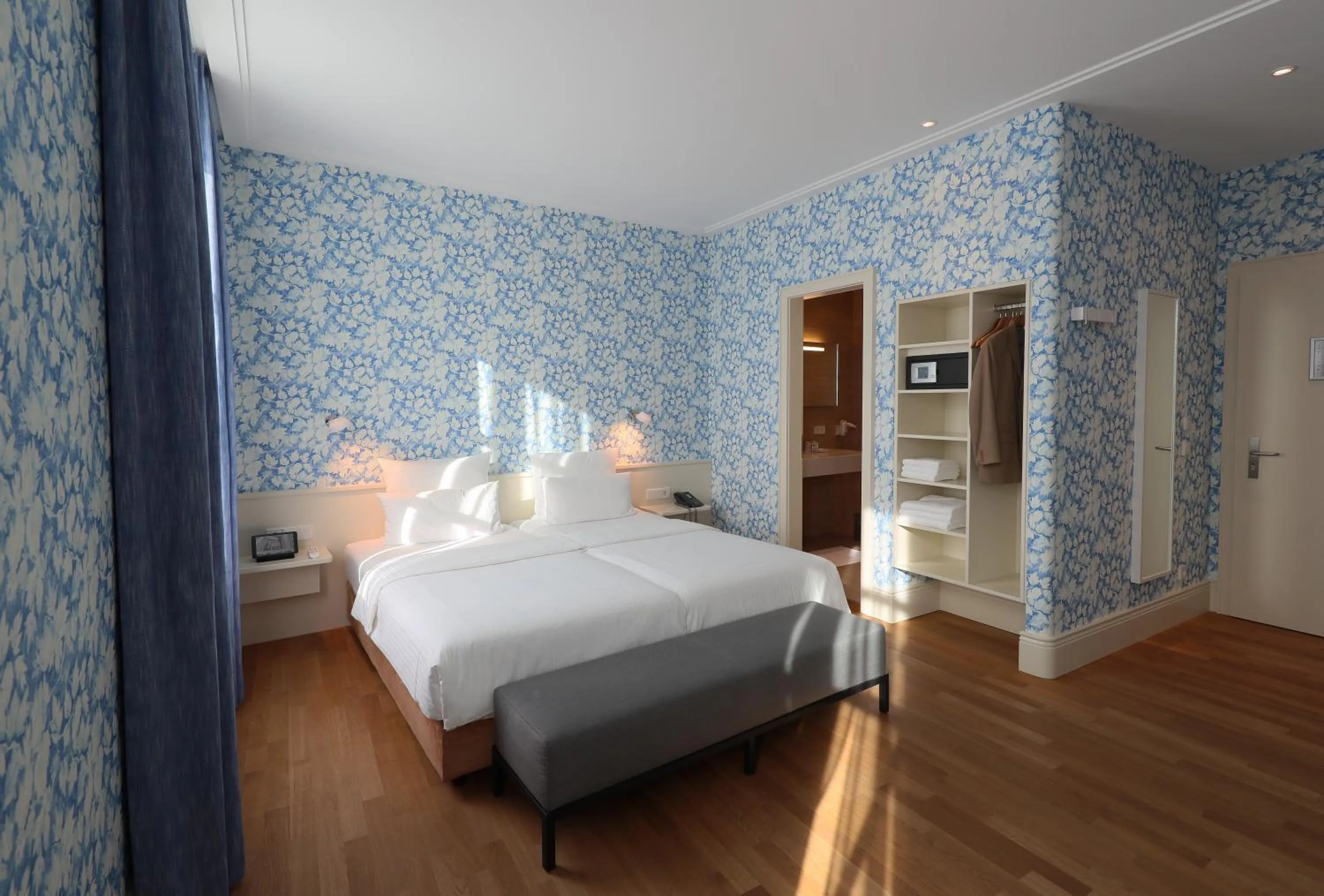 Junior Suite in MOMA1890 Boutique Hotel