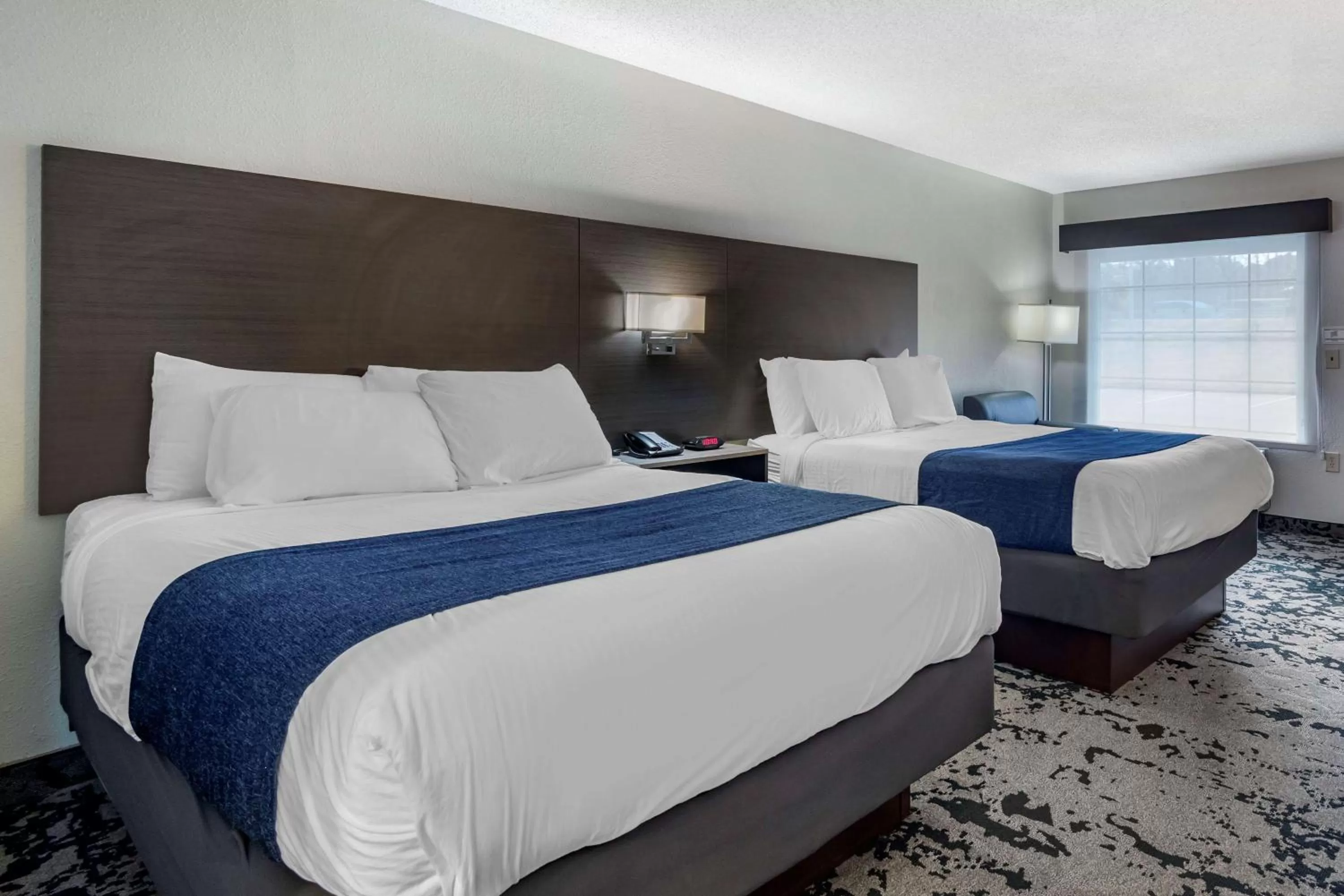 Queen Room with Two Queen Beds - Non-Smoking in Best Western Allatoona Inn & Suites