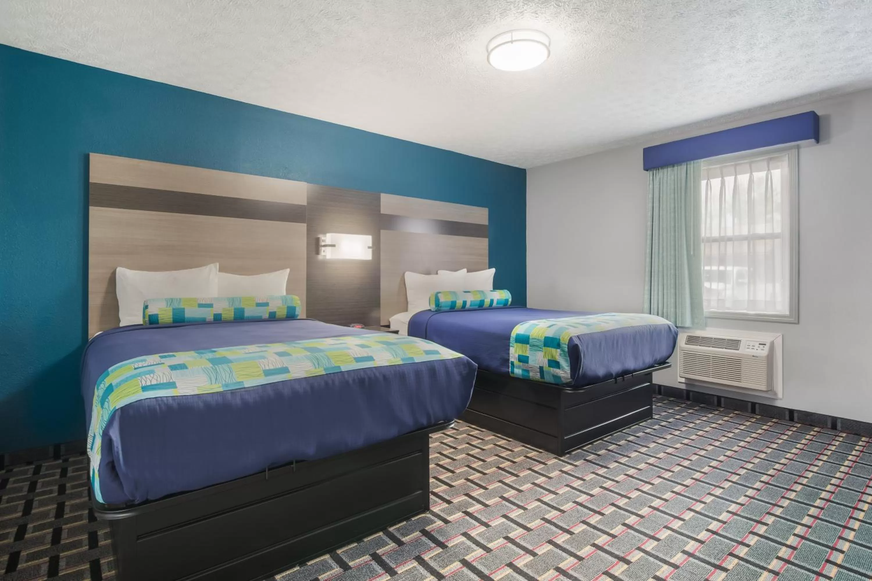 Deluxe Double Suite - Non-Smoking in Knights Inn and Suites Salem