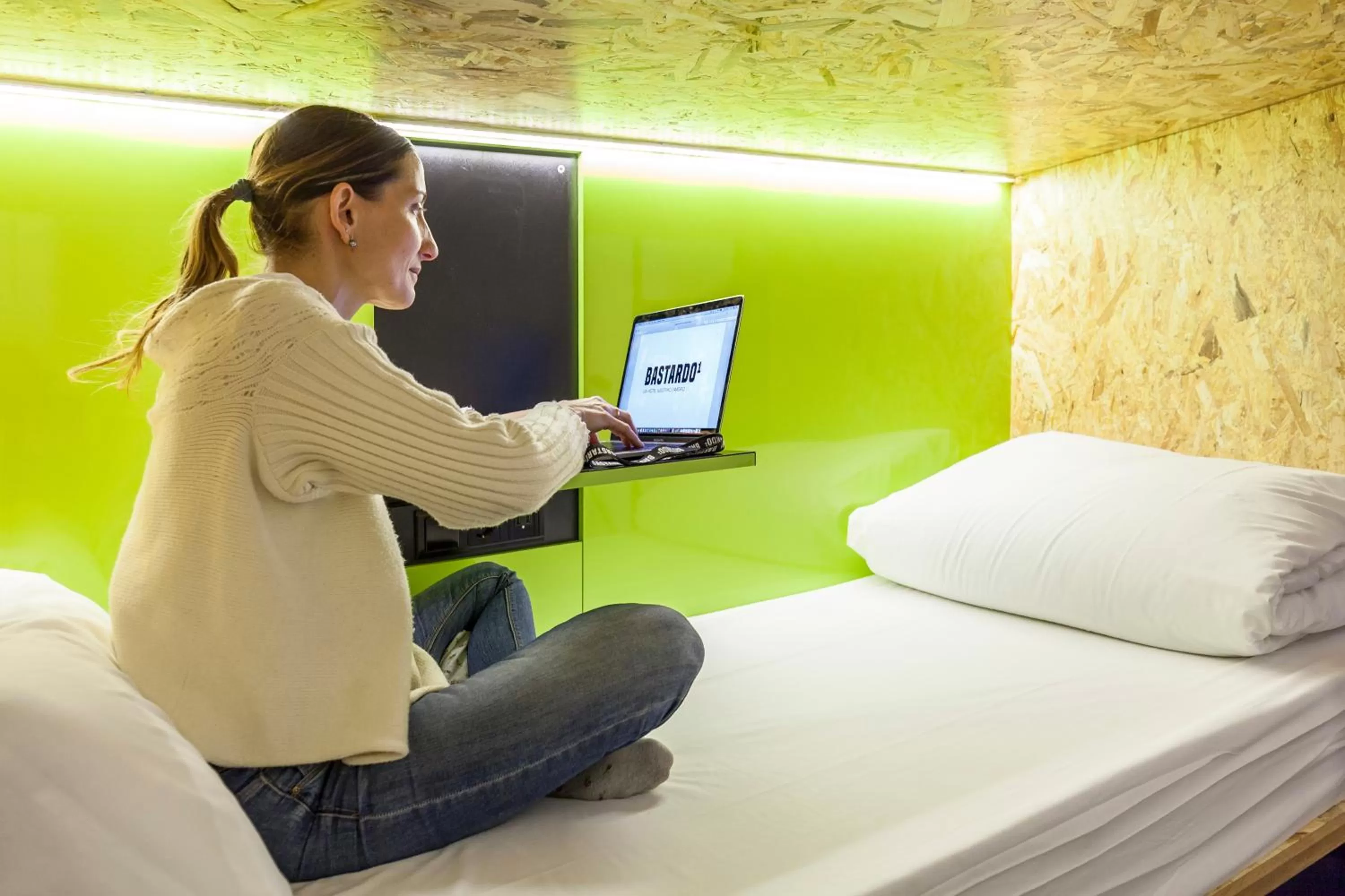 Bed in 4-Bed Mixed Dormitory Room in Bastardo Hostel