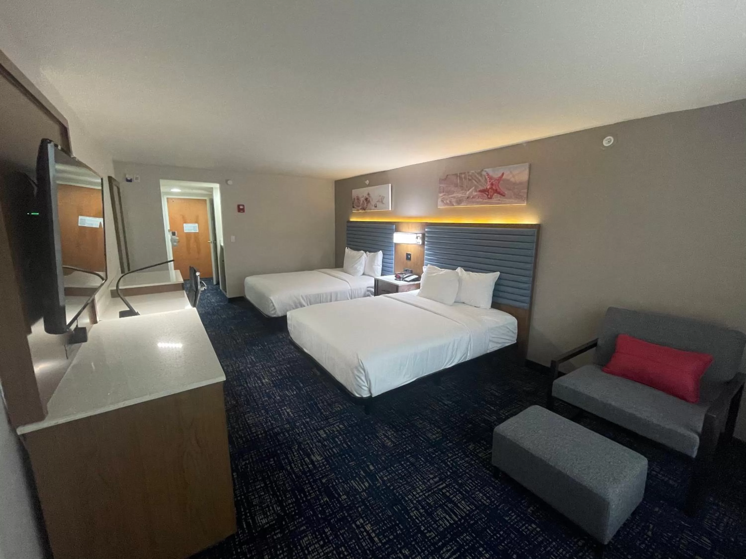 King Room - Non-Smoking in Wingate by Wyndham Panama City Area Lynn Haven