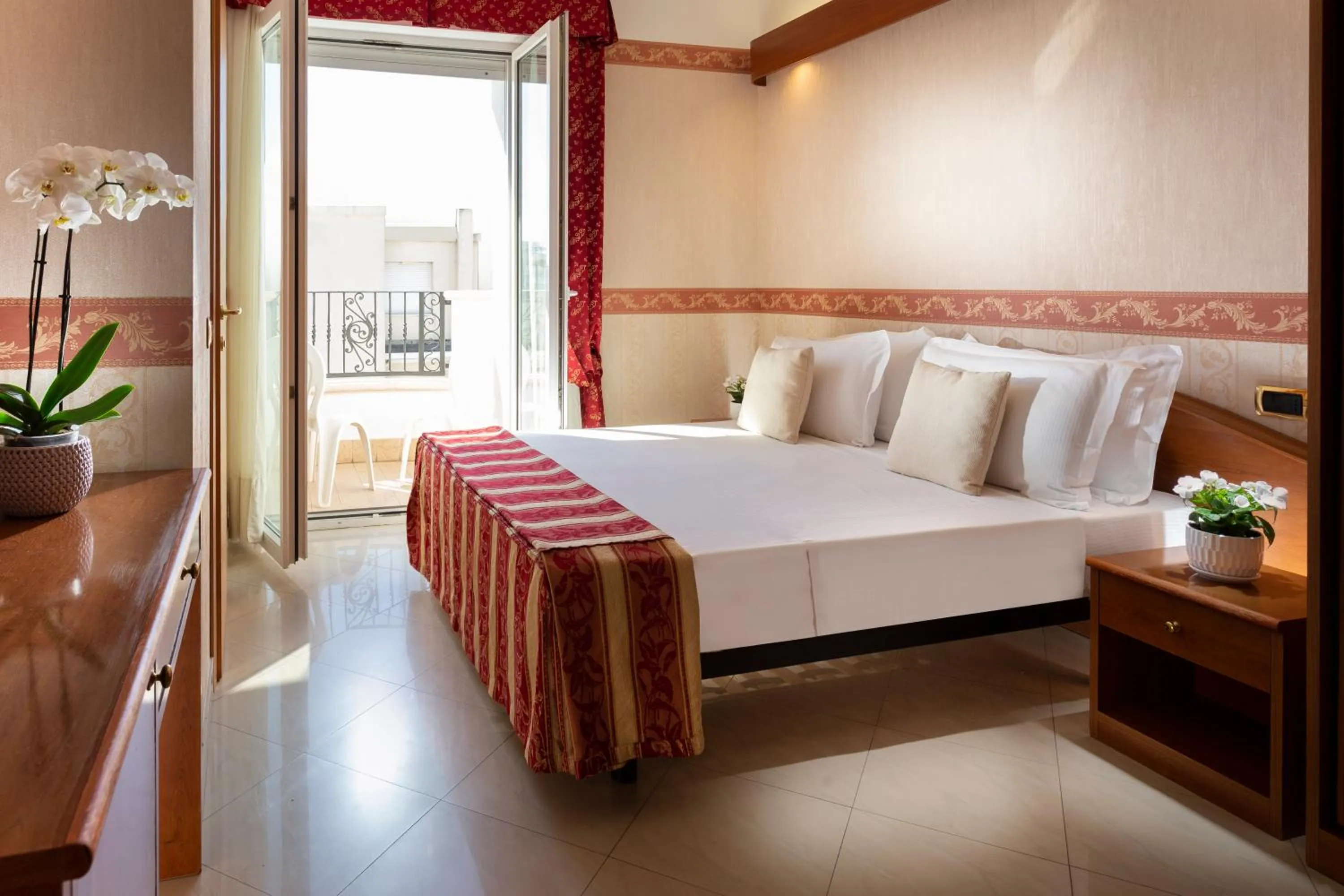 Classic Double Room in Hotel Gallia Palace
