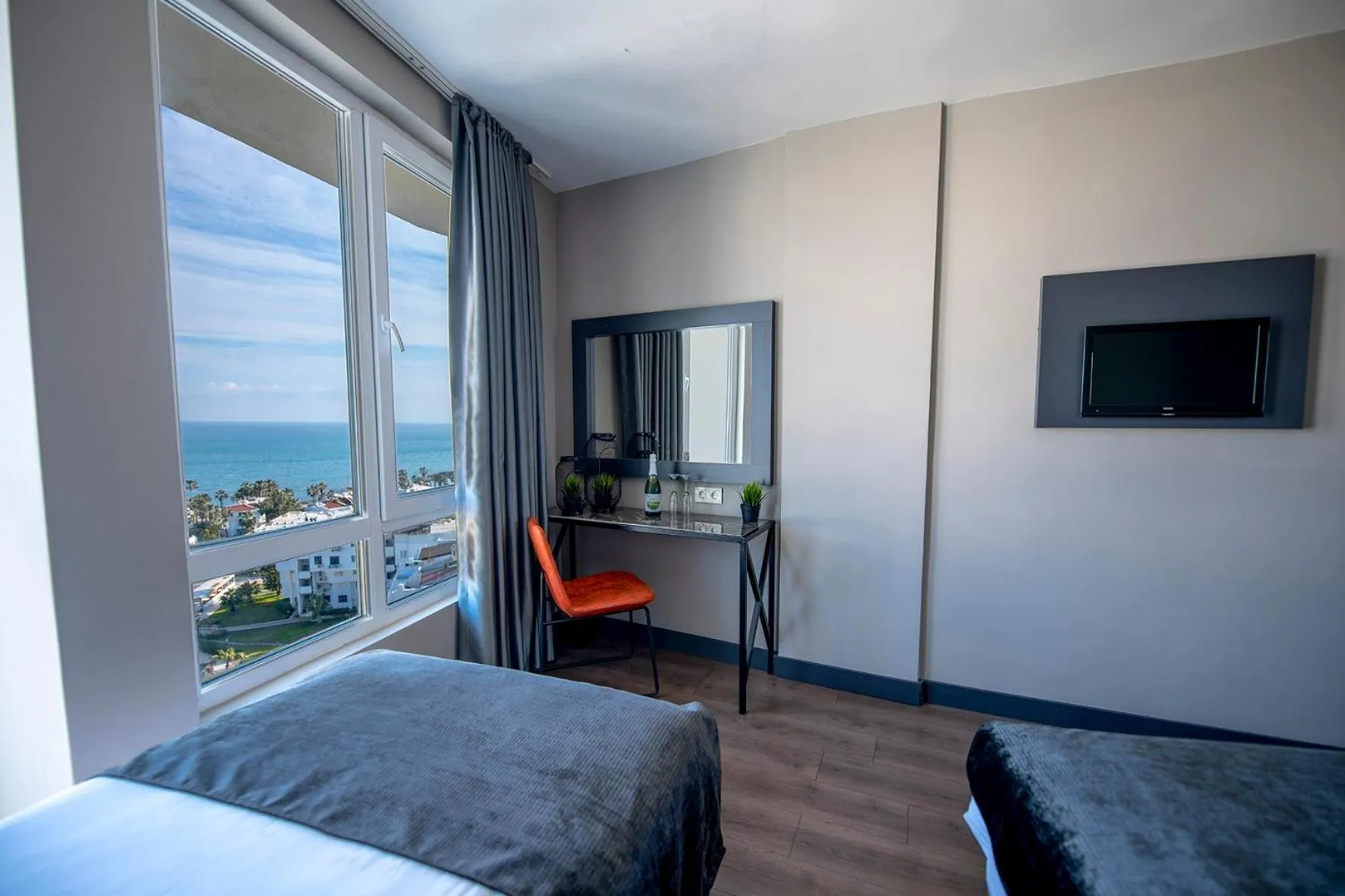 Room with Side Sea View - single occupancy in Tourist Hotel
