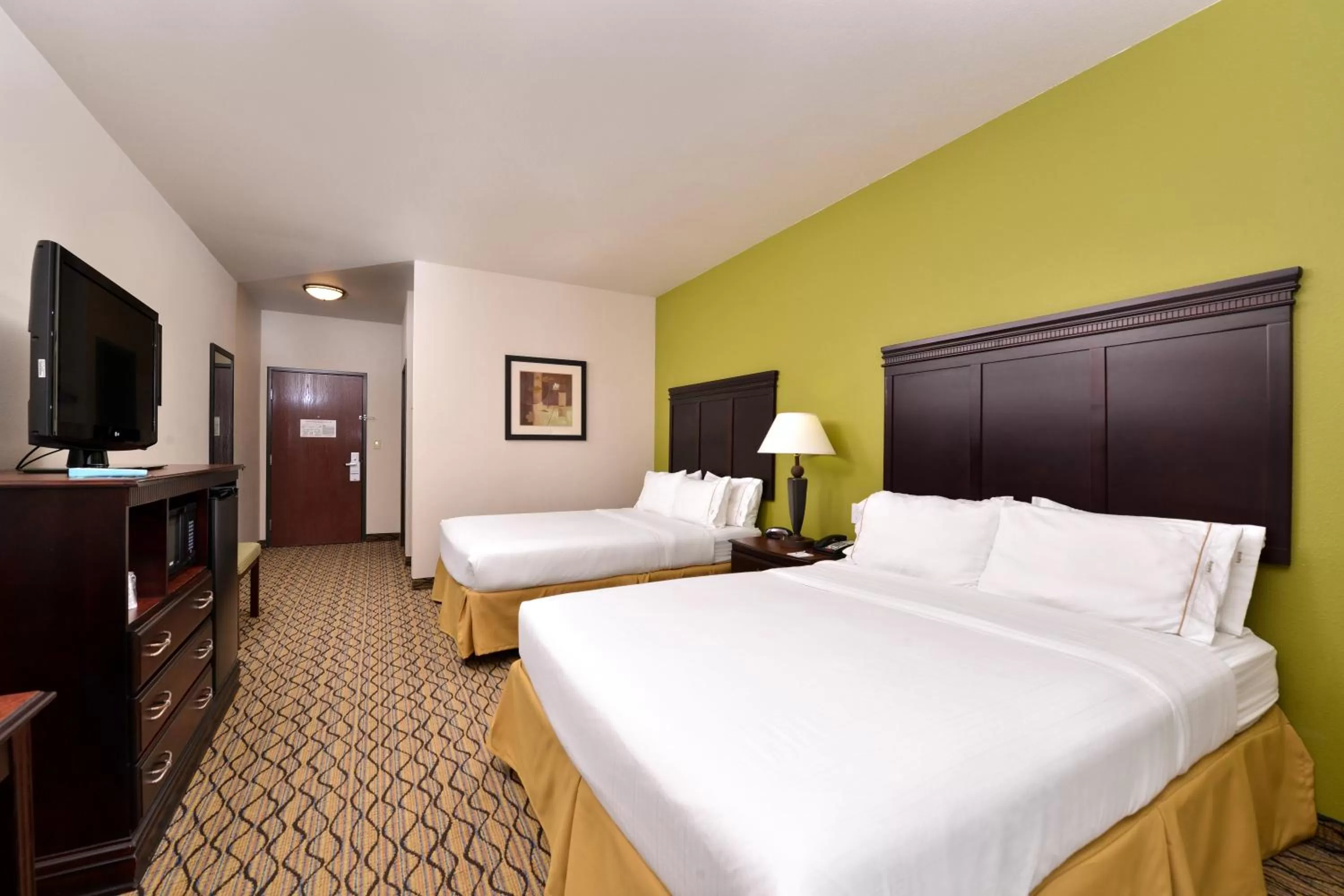 Standard Queen Room with Two Queen Beds in Holiday Inn Express Hotel & Suites Sherman Highway 75 by IHG