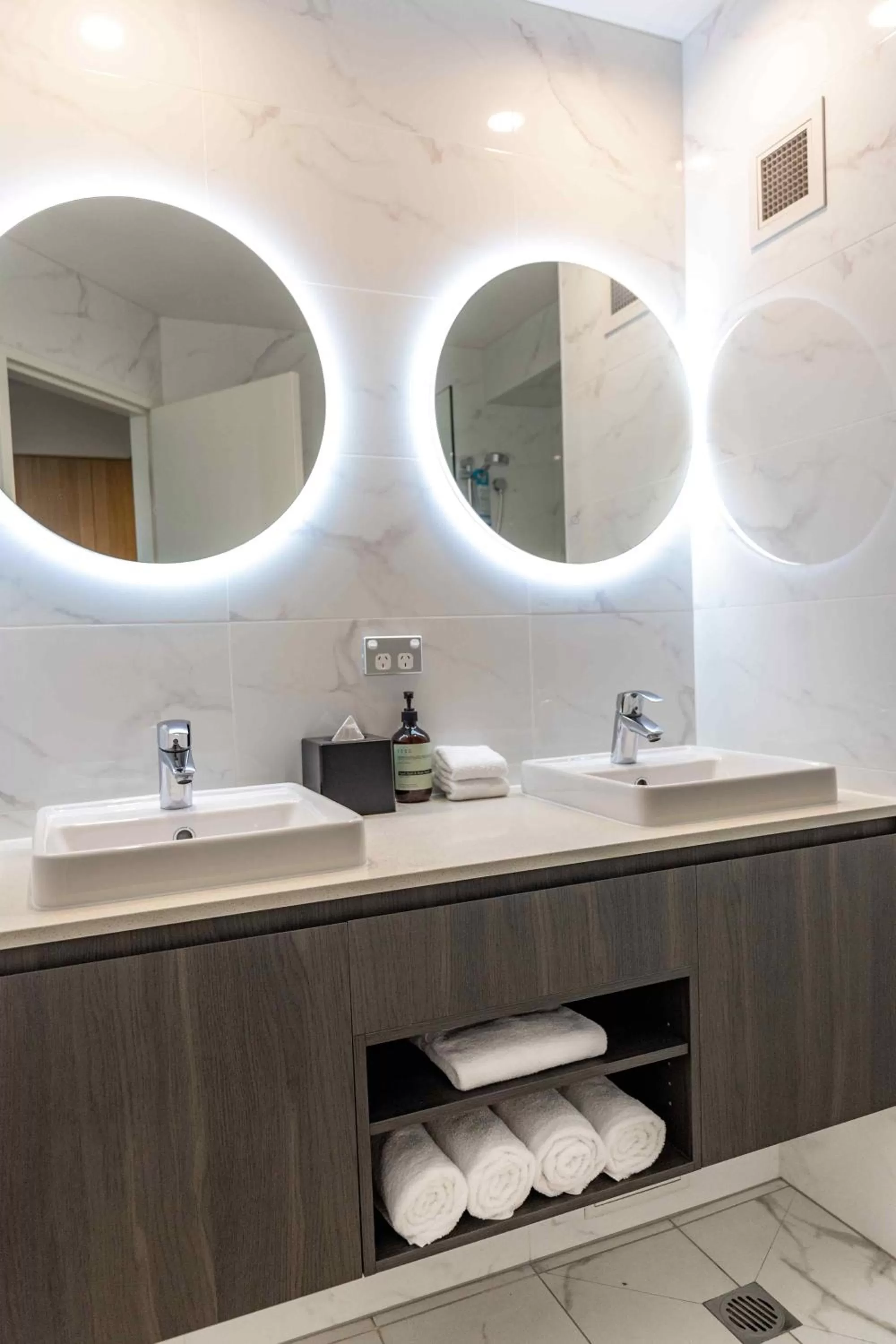 Deluxe Queen Room with Two Queen Beds in Paradise Resort Gold Coast