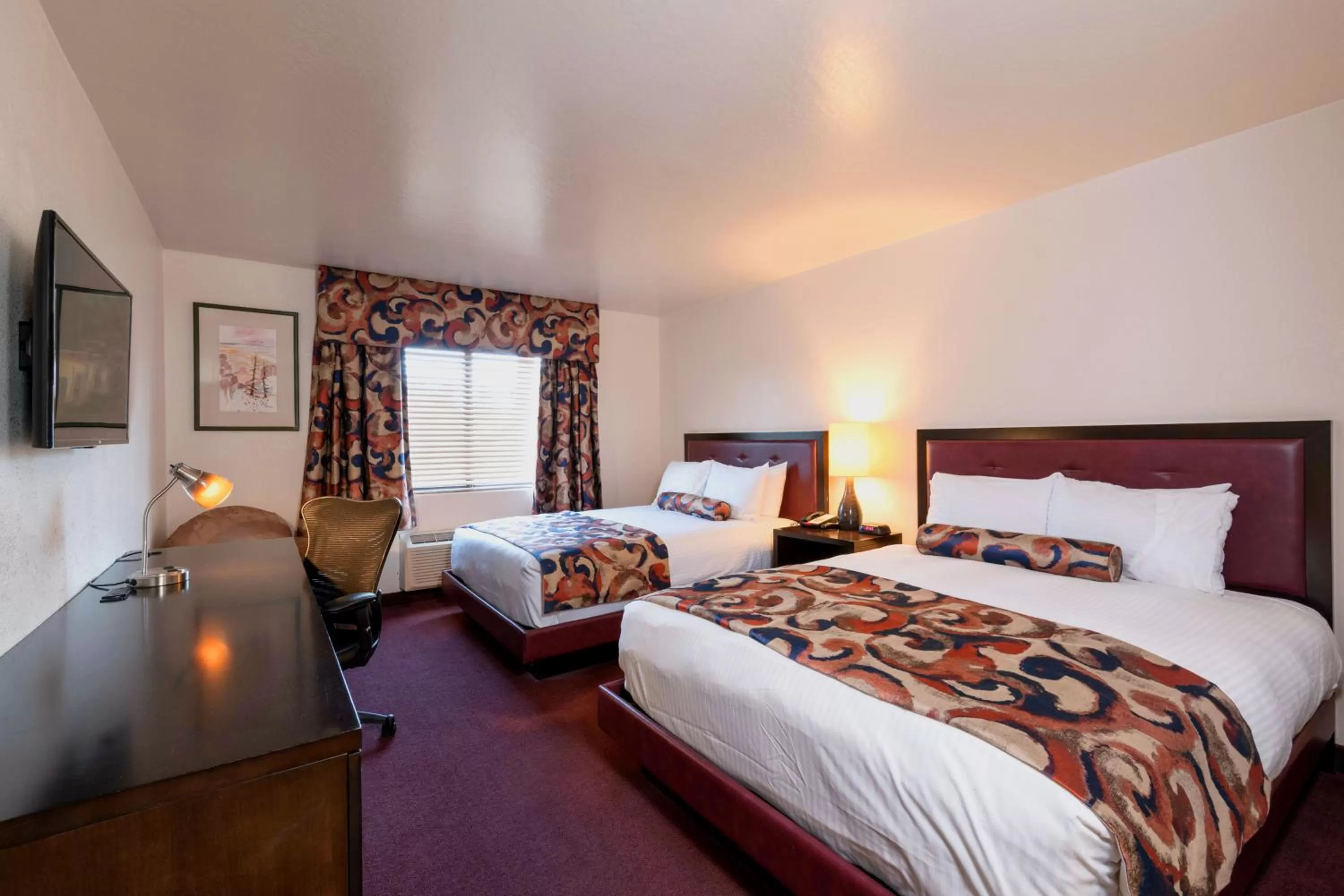 Queen Suite in Grand Canyon Plaza Hotel-South Rim