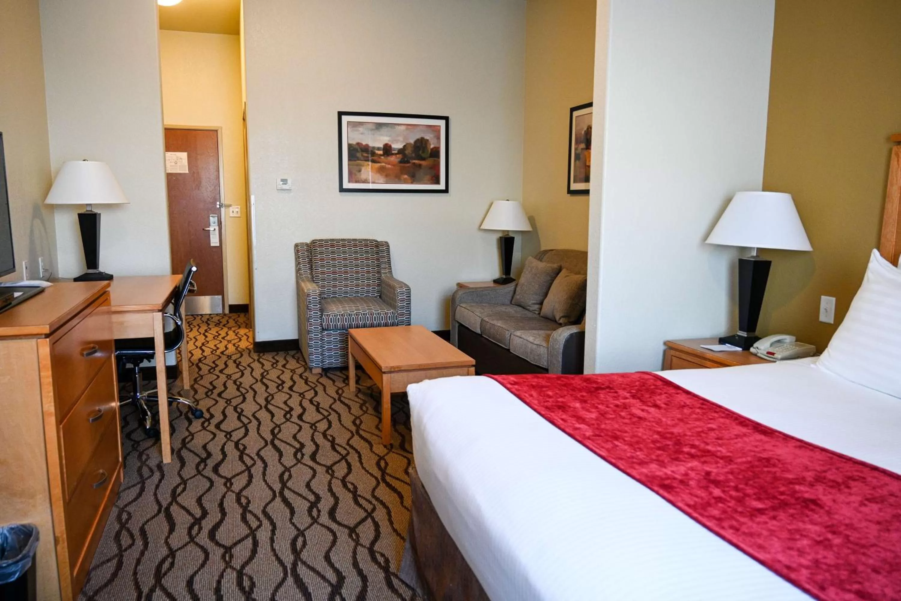 King Suite with Sofa Bed - Non-Smoking in Best Western Plus Guymon Hotel & Suites