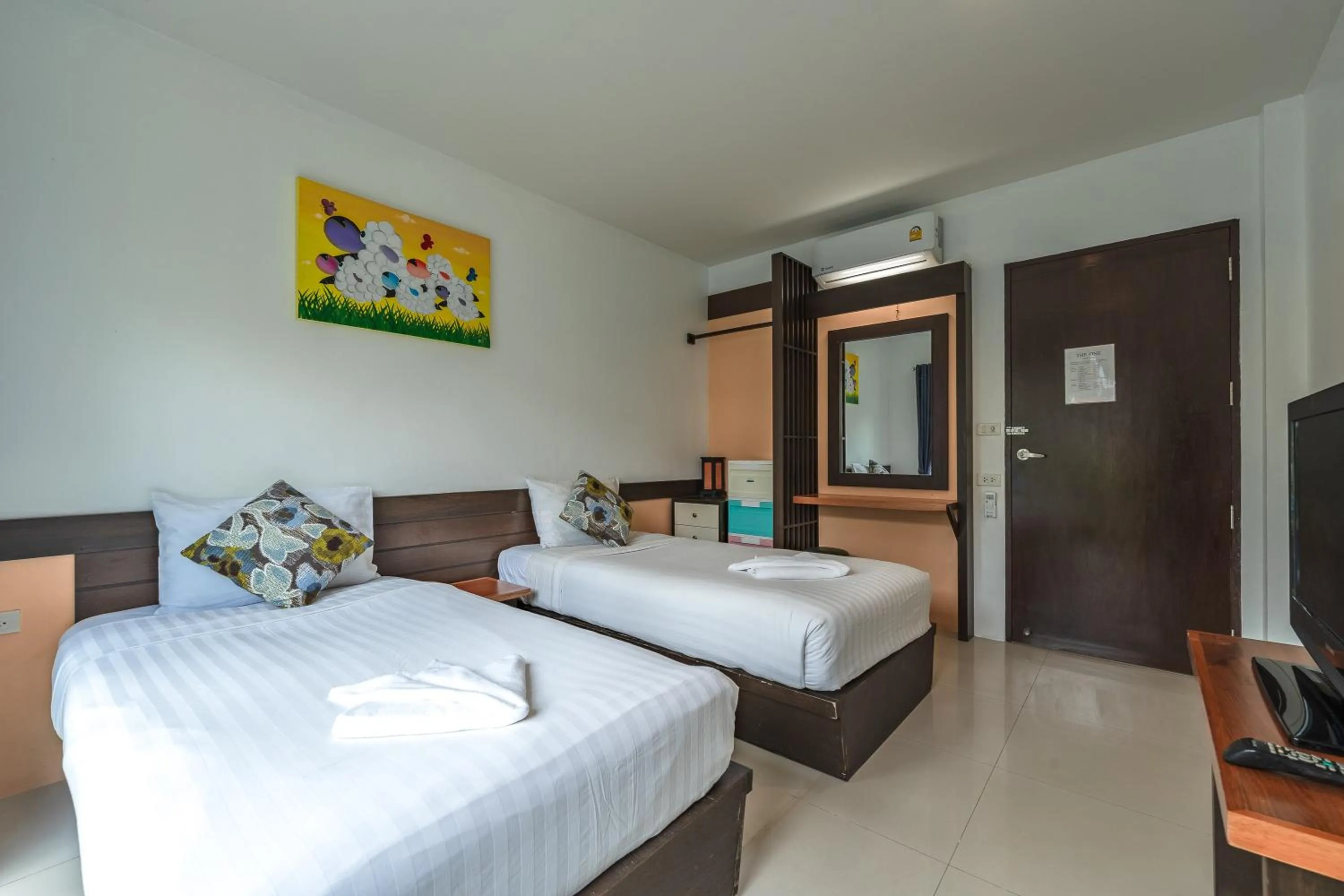 Deluxe Twin Room in The One Cozy, Phuket