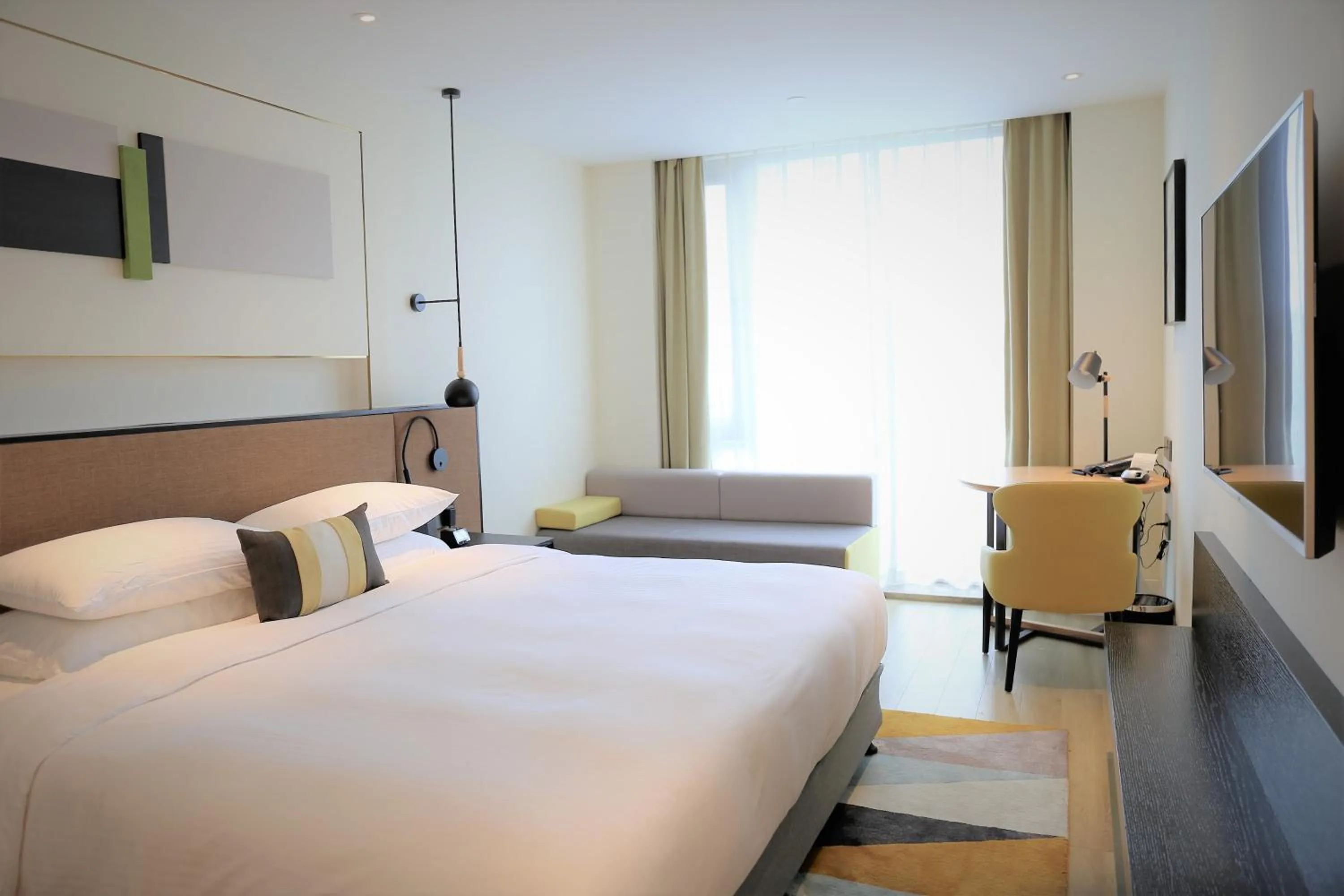 Three-Bedroom Executive in Citadines Gaoke Liangjiang Chongqing