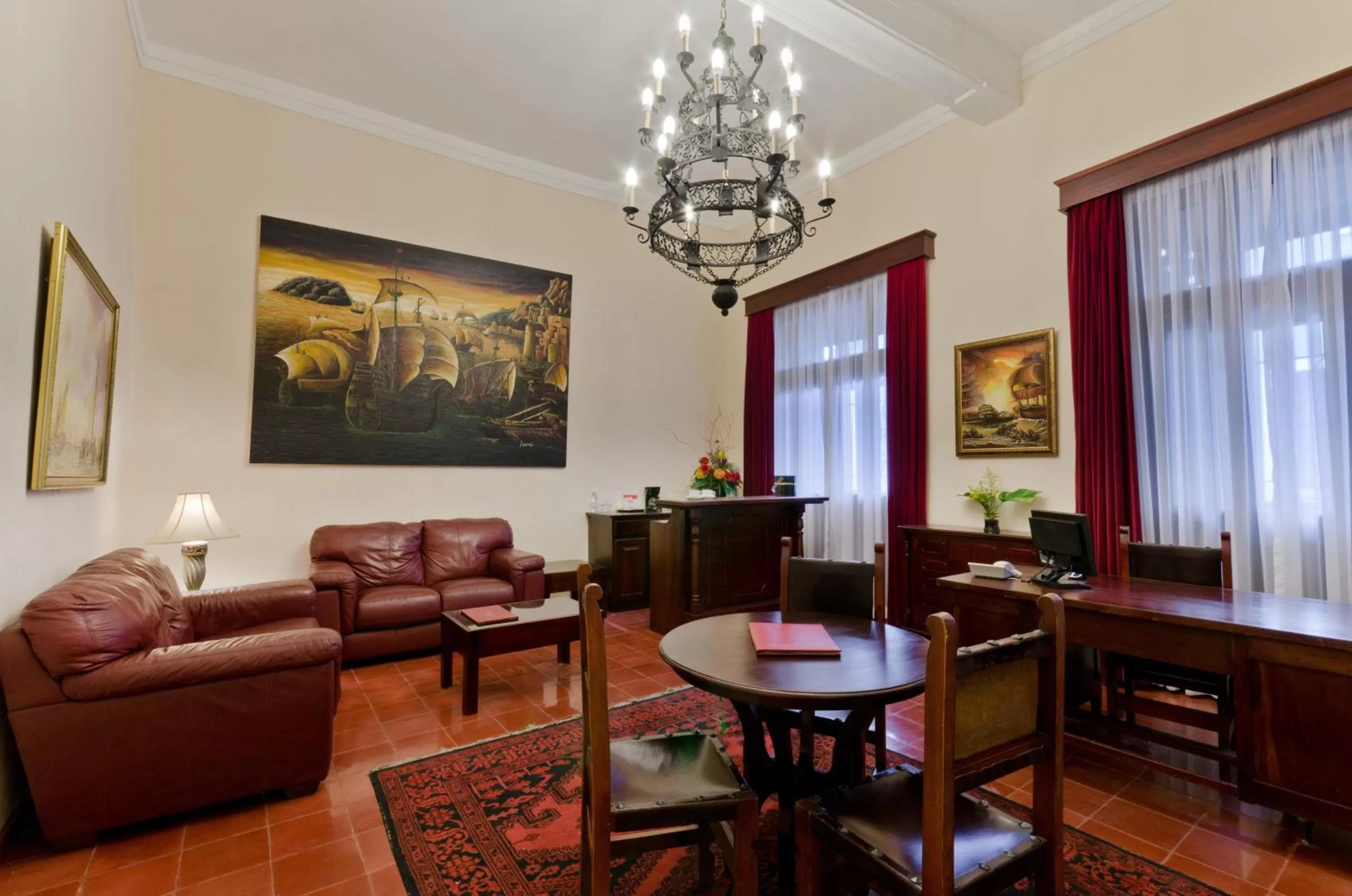 King Suite - single occupancy in Boutique Hotel Palacio