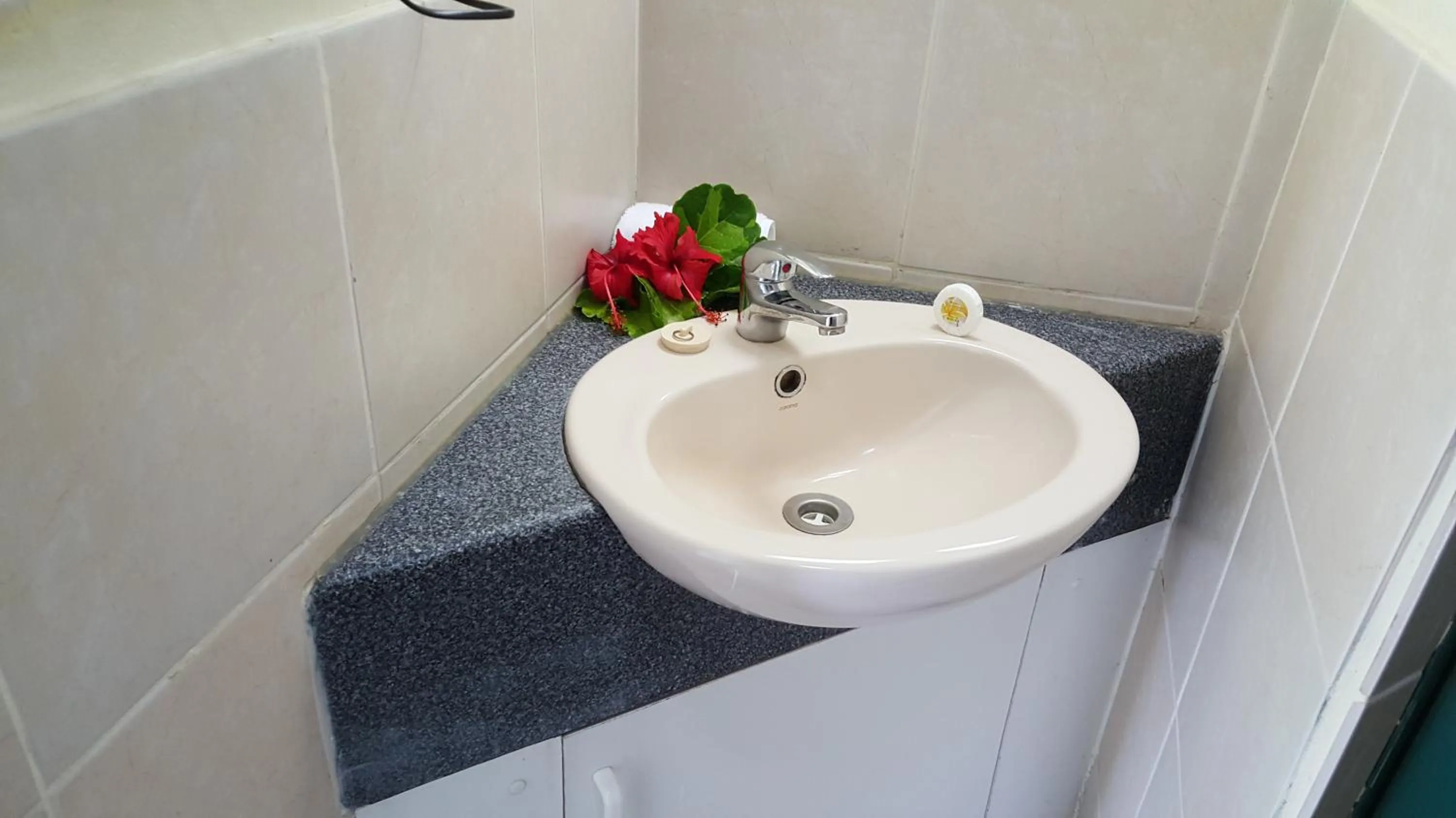 Studio in Grand West Villas