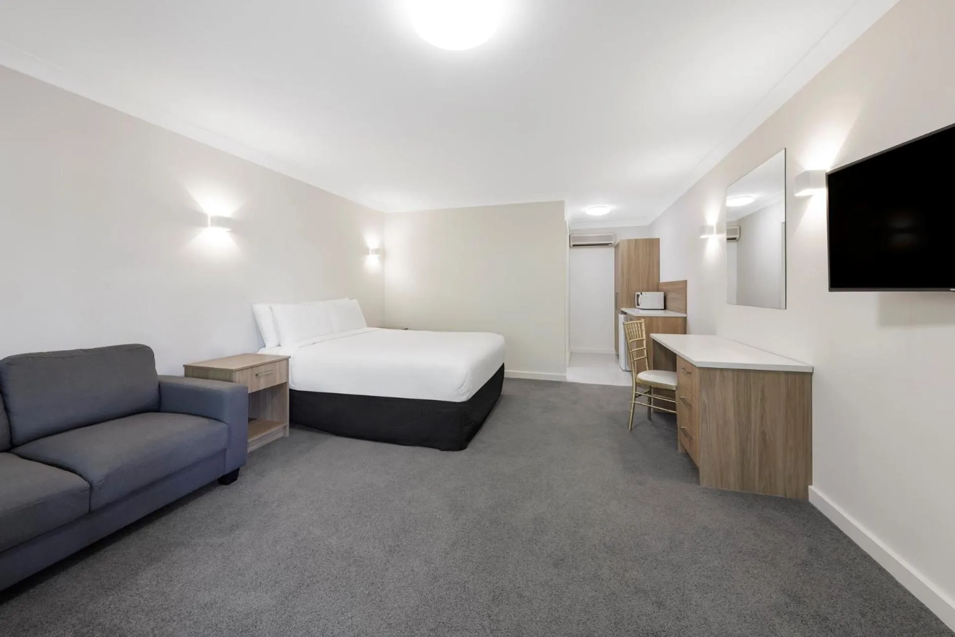 Superior Double or Twin Room in Elizabethan Lodge