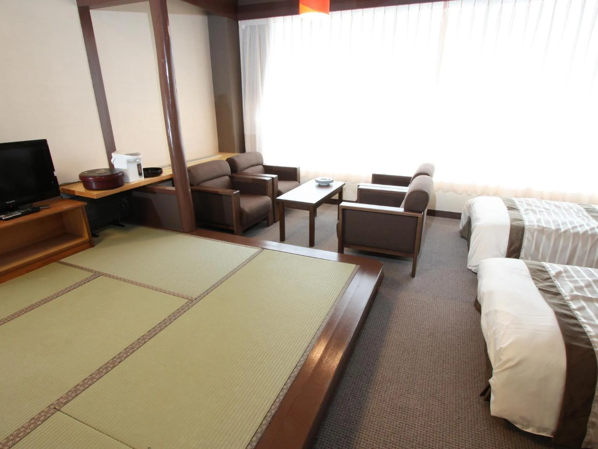 Standard Family Room - Smoking in Misasa Royal Hotel