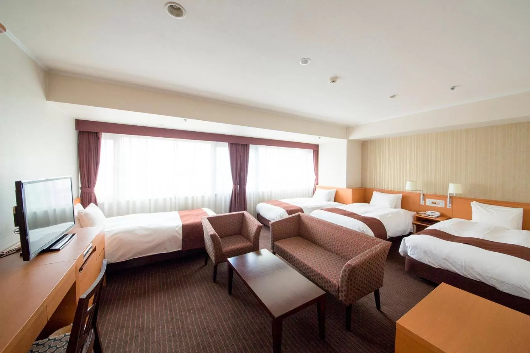 Quadruple Room with Bathroom - Non-Smoking in Meitetsu Grand Hotel