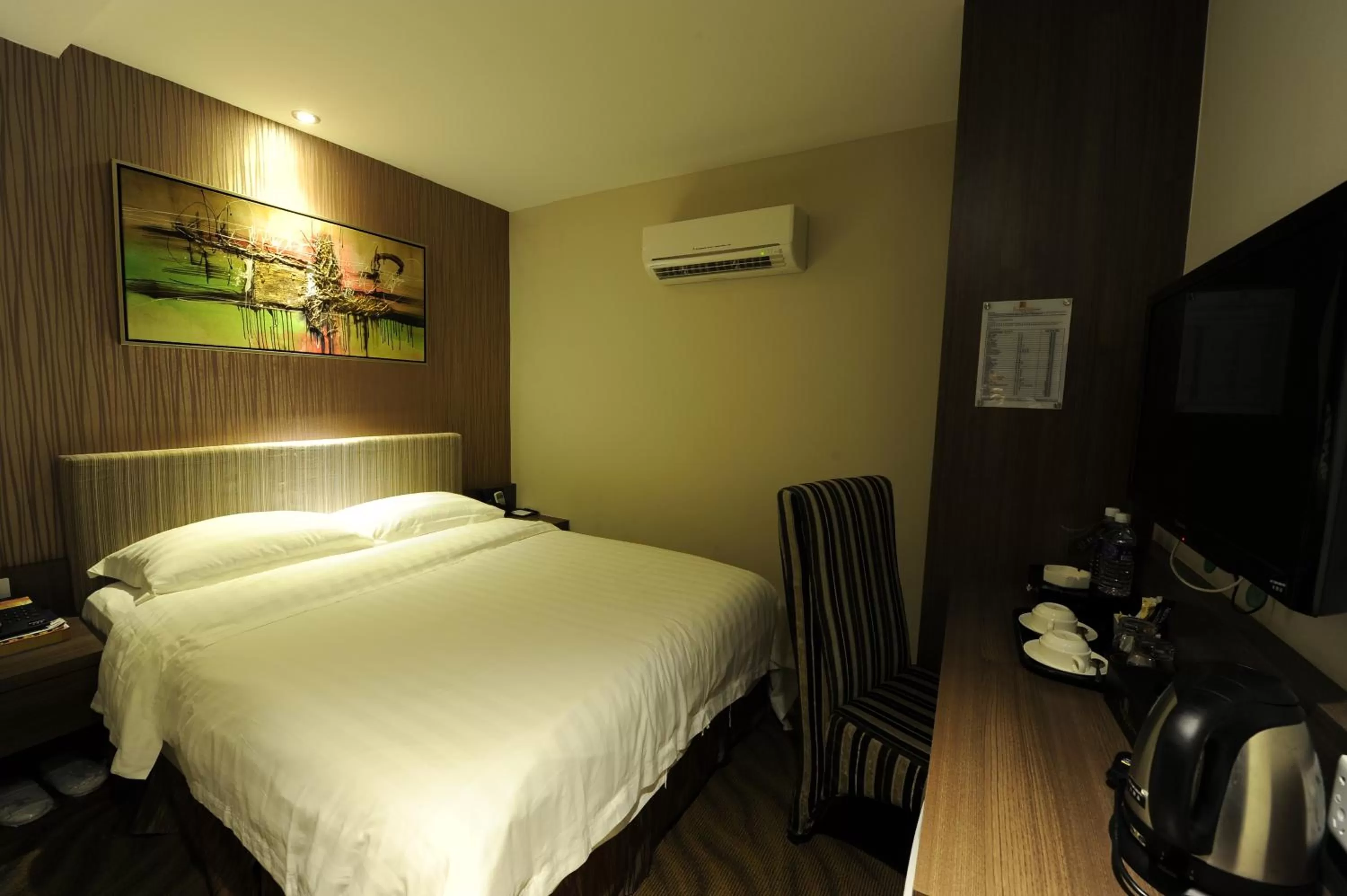 Deluxe Double Room without Window in The Imperial Hotel