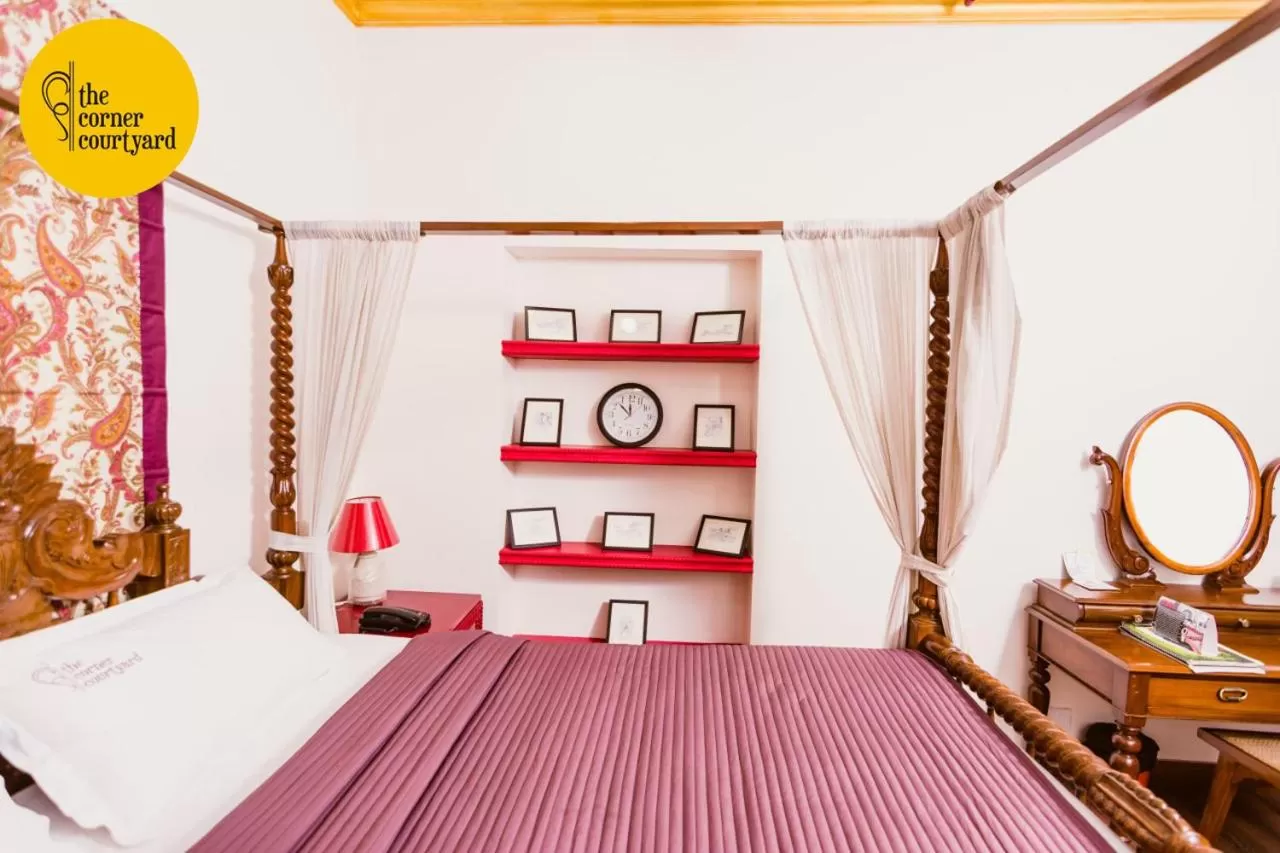 Deluxe Double Room in The Corner Courtyard