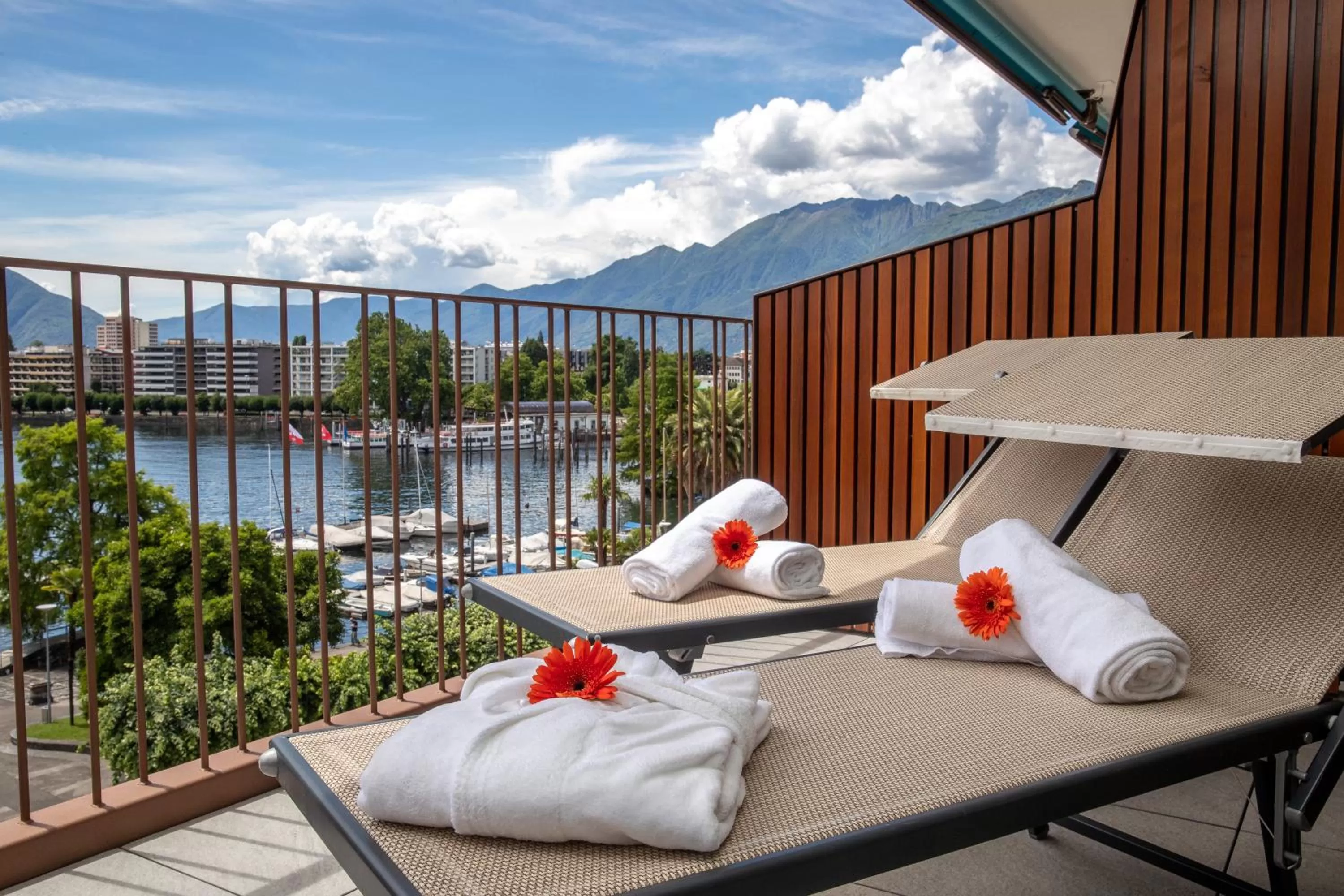 Junior Suite with Lake View - Top Floor in Hotel Lago Maggiore - Welcome!
