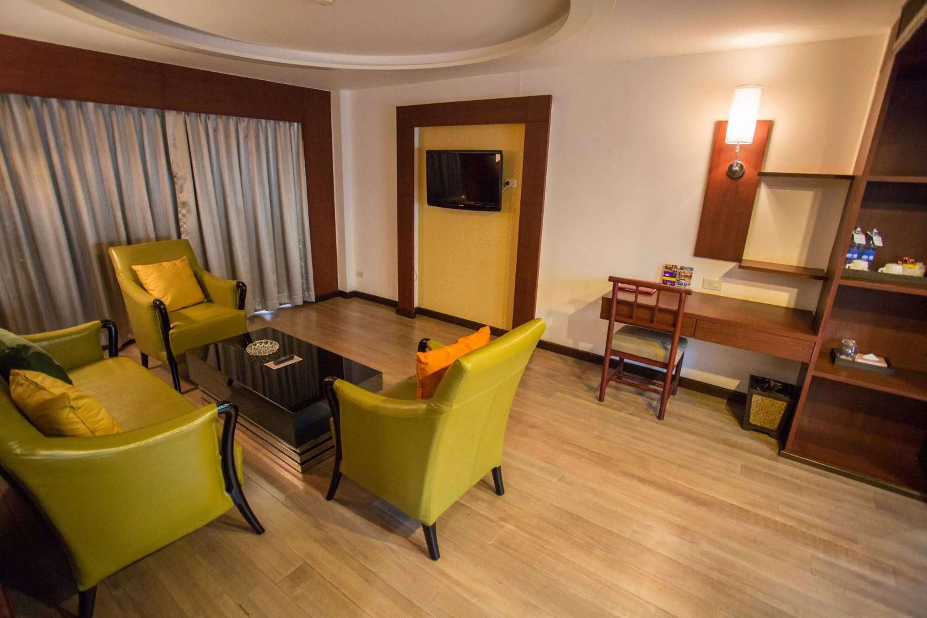 Suite in Seeharaj Hotel