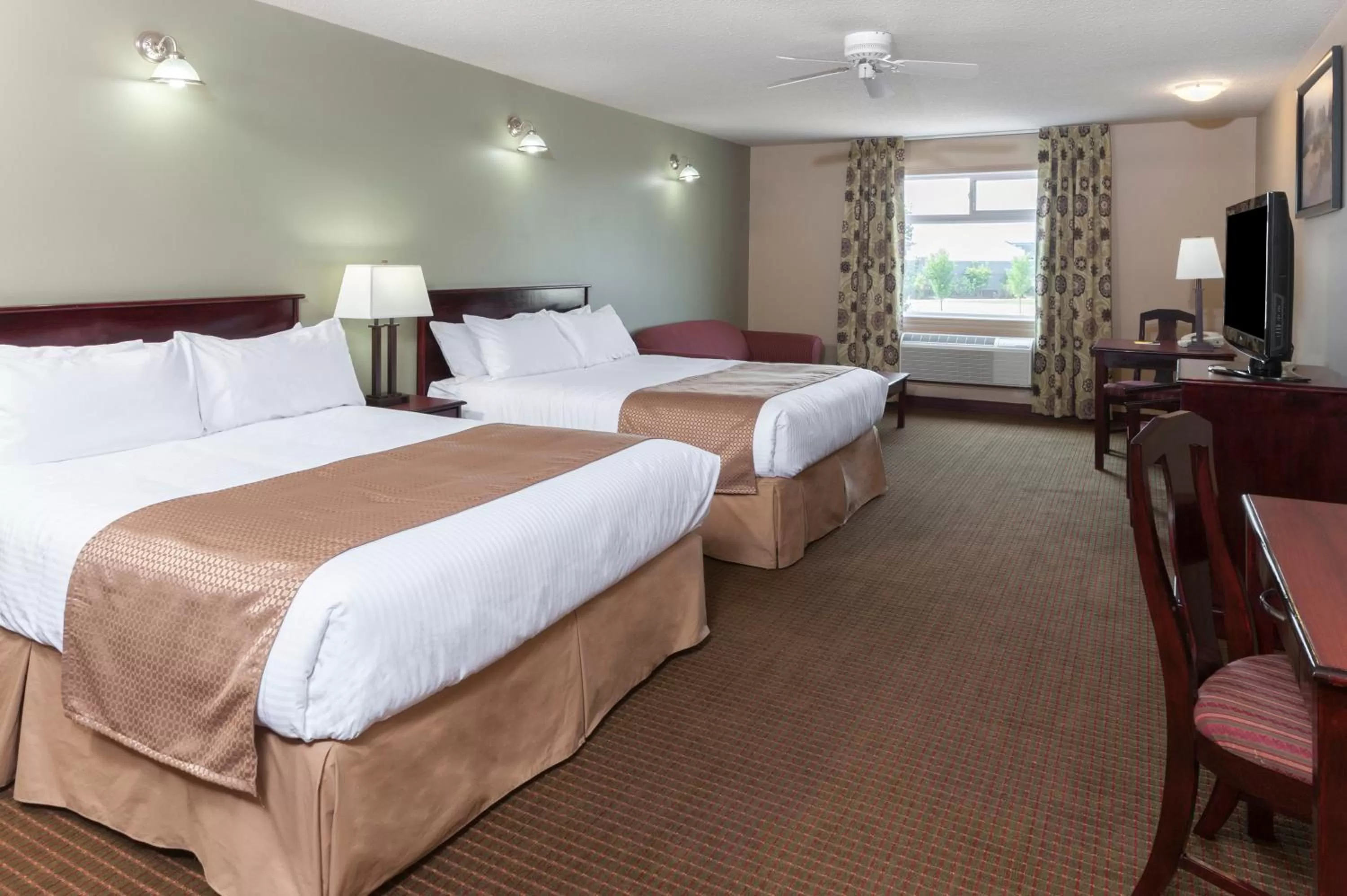 Deluxe Queen Room with Two Queen Beds - Non-Smoking in Super 8 by Wyndham Fort Saskatchewan
