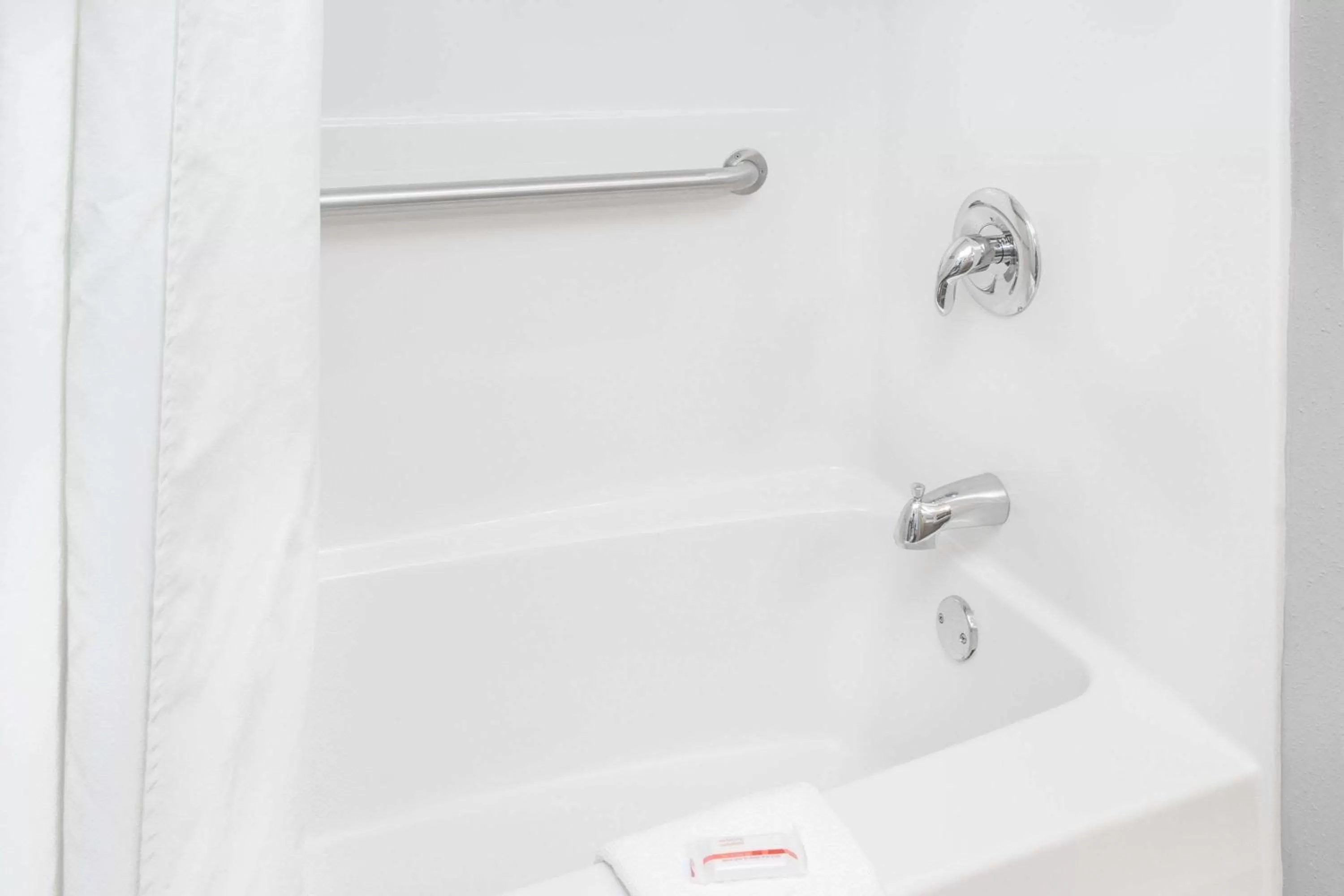 Deluxe Double Room with Two Double Beds - Non-Smoking in Super 8 by Wyndham Morton Grove/Chicago