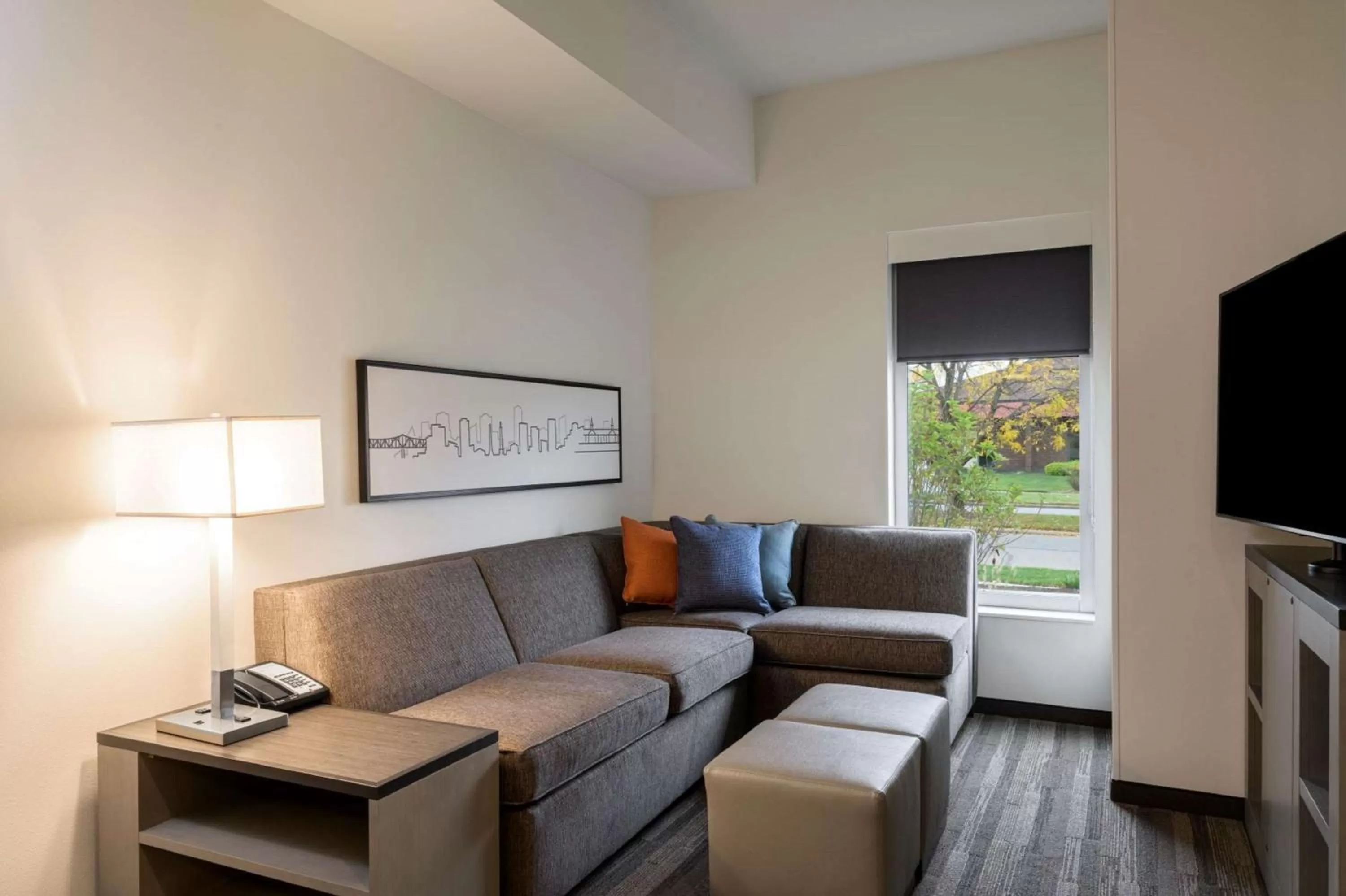 One-Bedroom King Suite with Sofa Bed and Kitchen in Hyatt House Louisville East