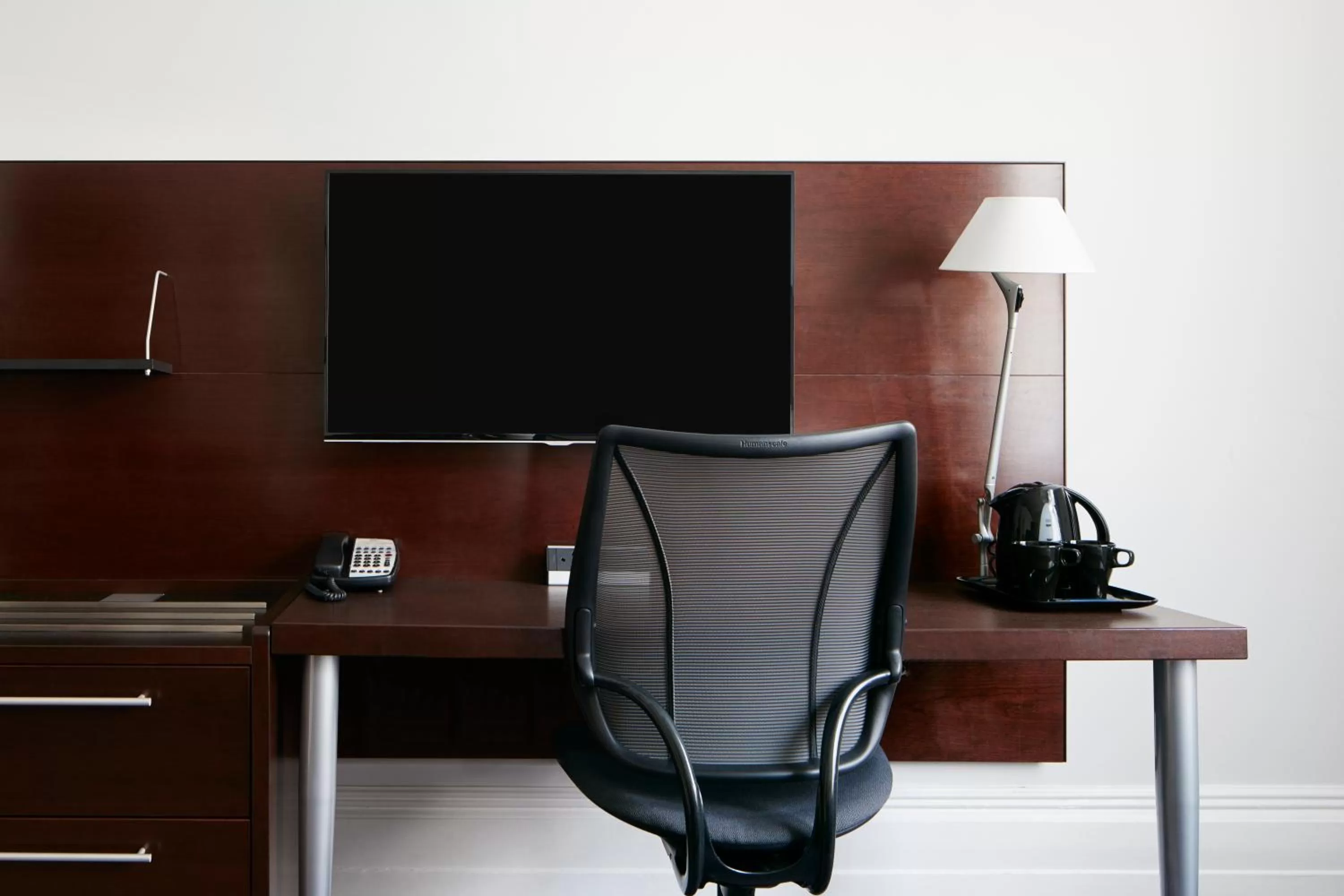 Mobility Accessible Standard Room in Club Quarters Hotel Trafalgar Square, London