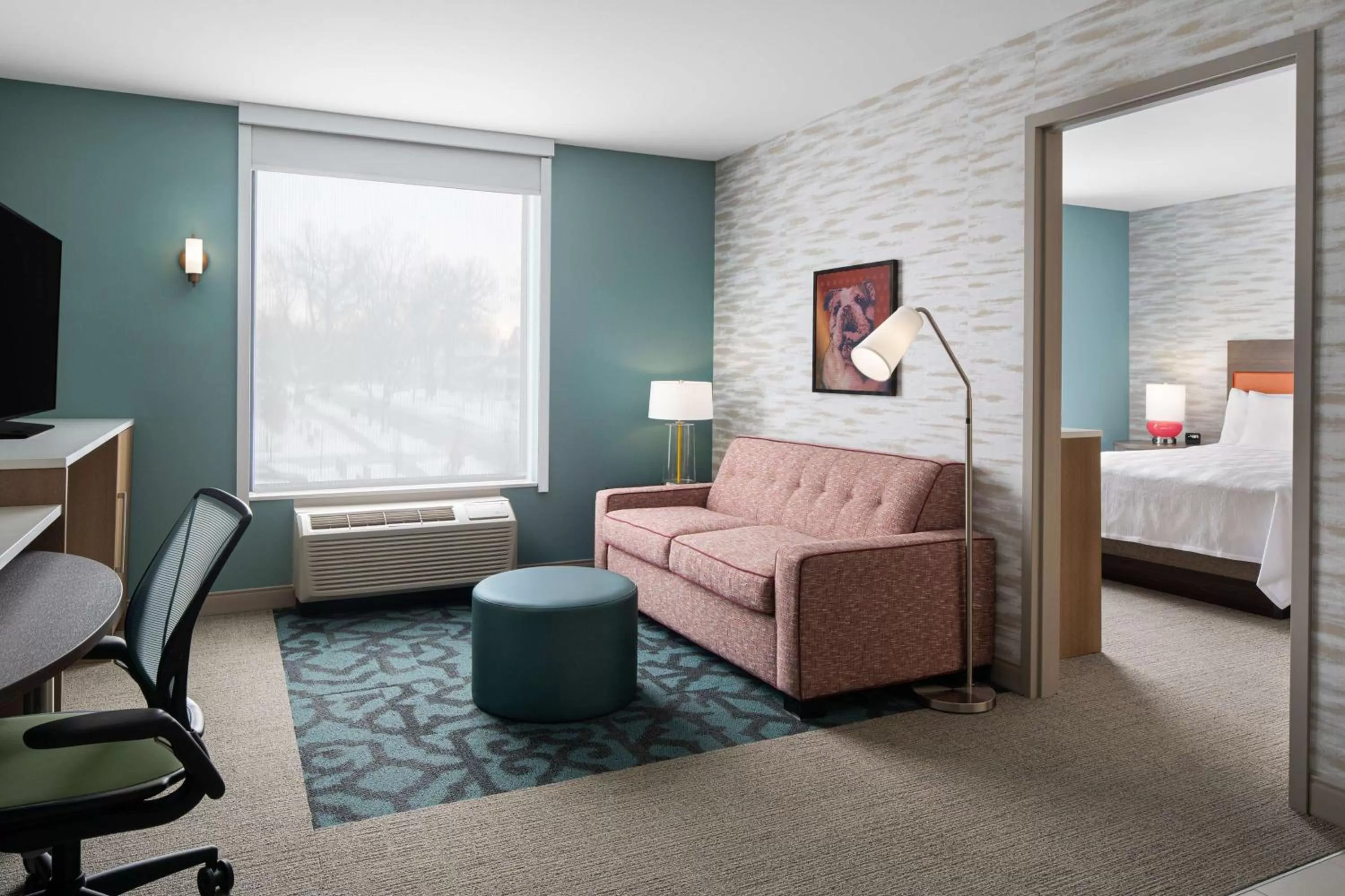 One-Bedroom Queen Suite - Non-Smoking in Home2 Suites by Hilton Des Moines at Drake University