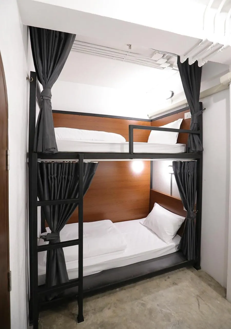 Twin Room in Apartment45 Hostel