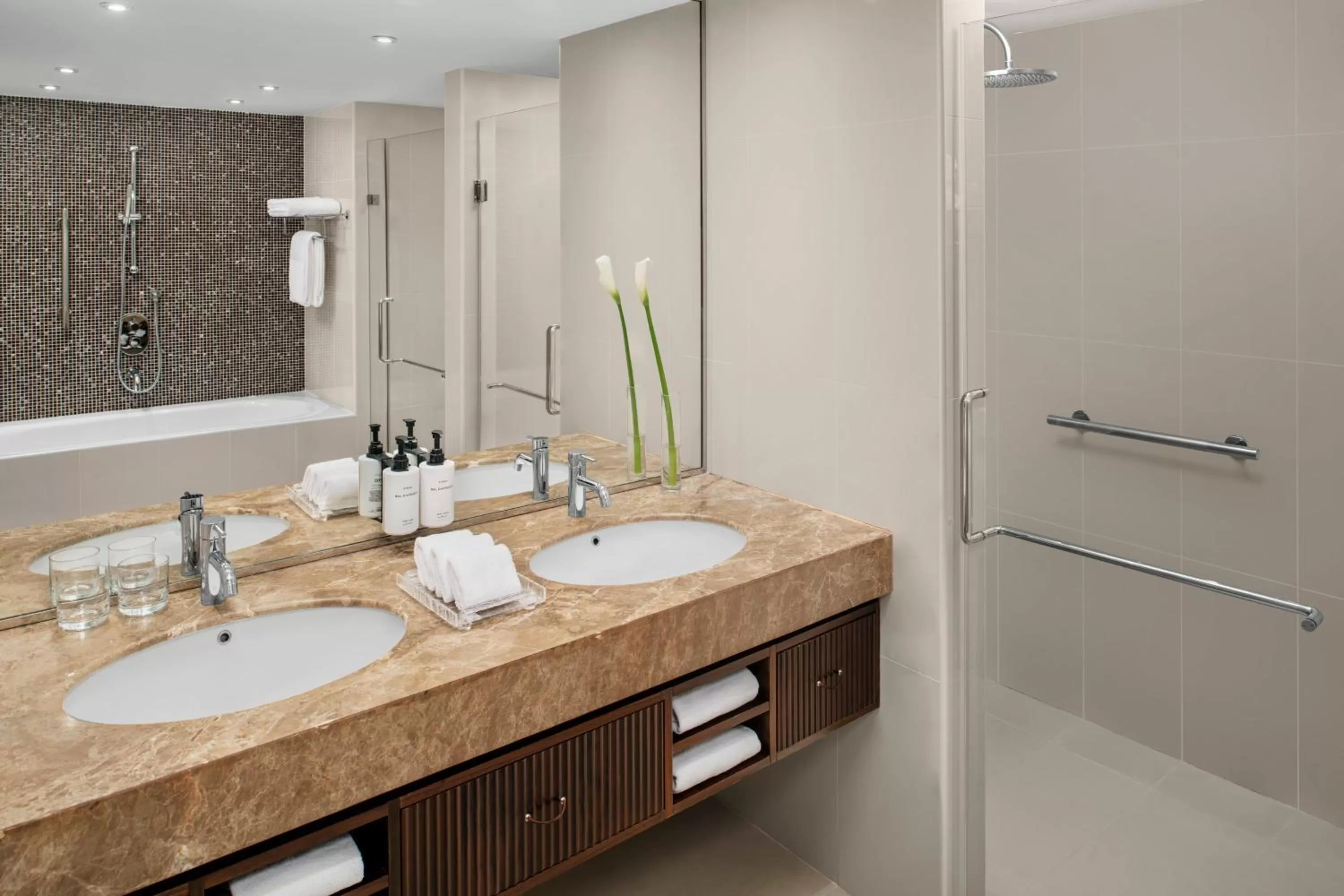 1 King One-Bedroom Suite Smoking in InterContinental Bahrain by IHG