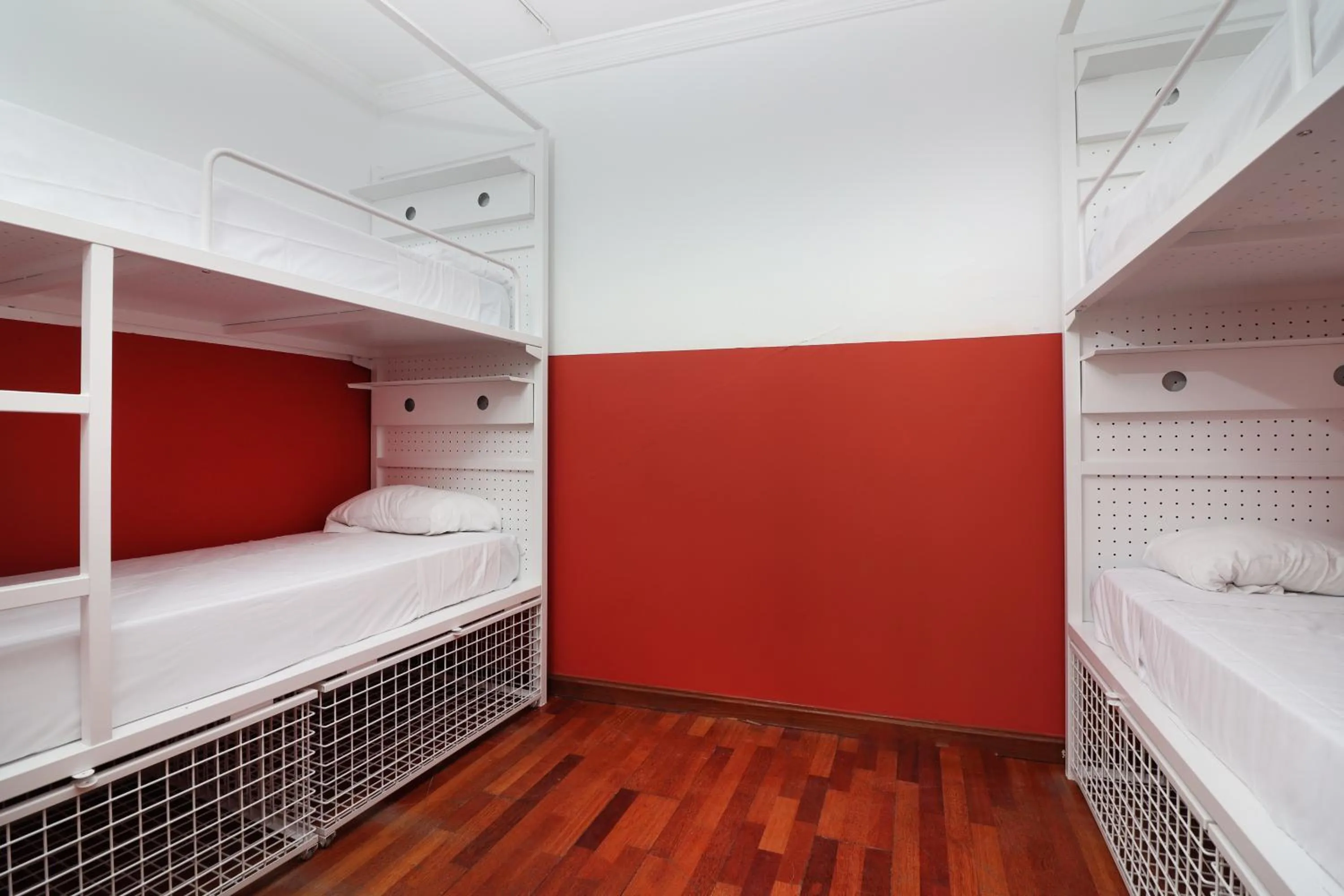Bed in 4-Bed Mixed Dormitory Room in Feel Hostels City Center