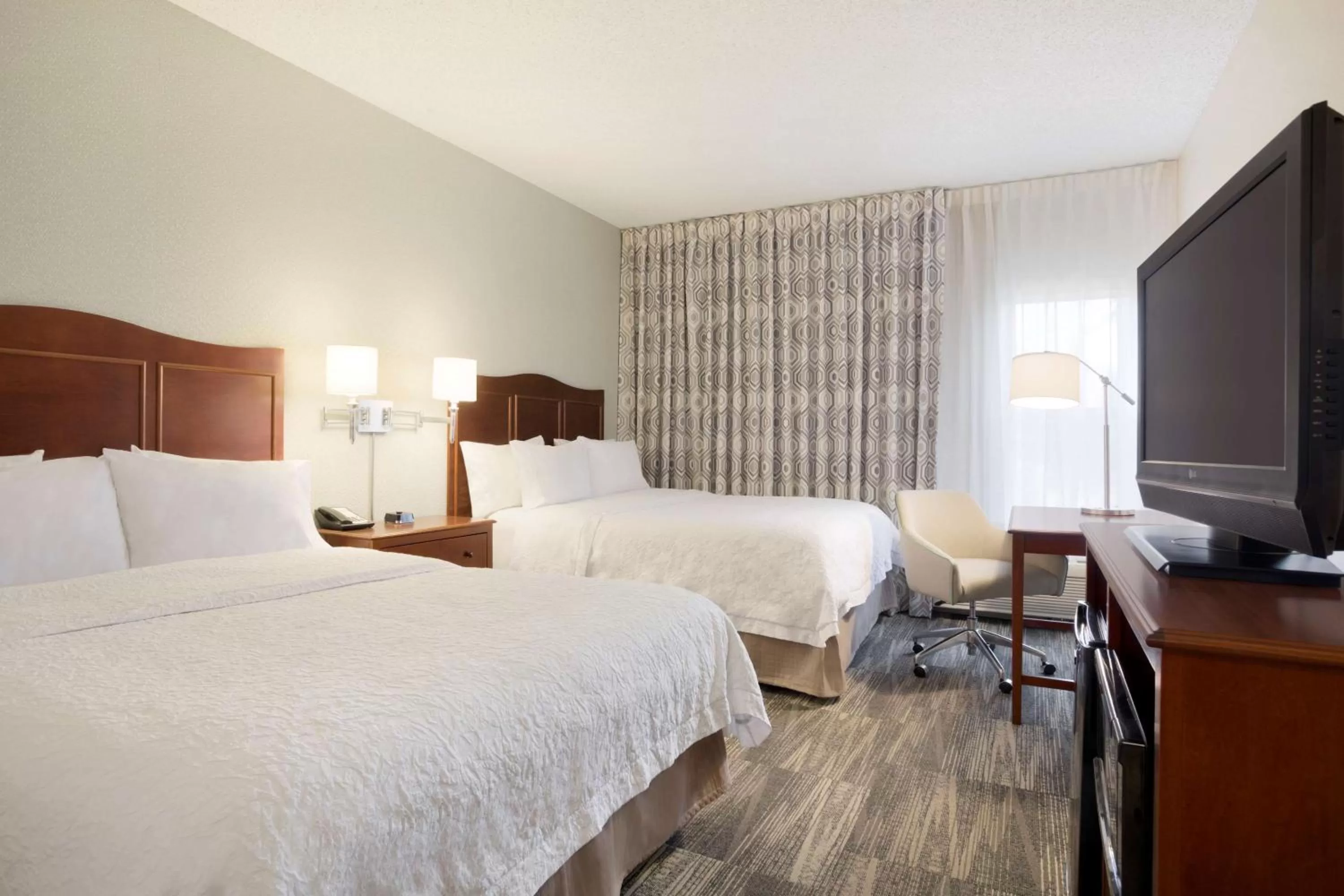 Queen Room with Two Queen Beds - Mobility Access/Non-Smoking in Hampton Inn Fort Worth Southwest Cityview
