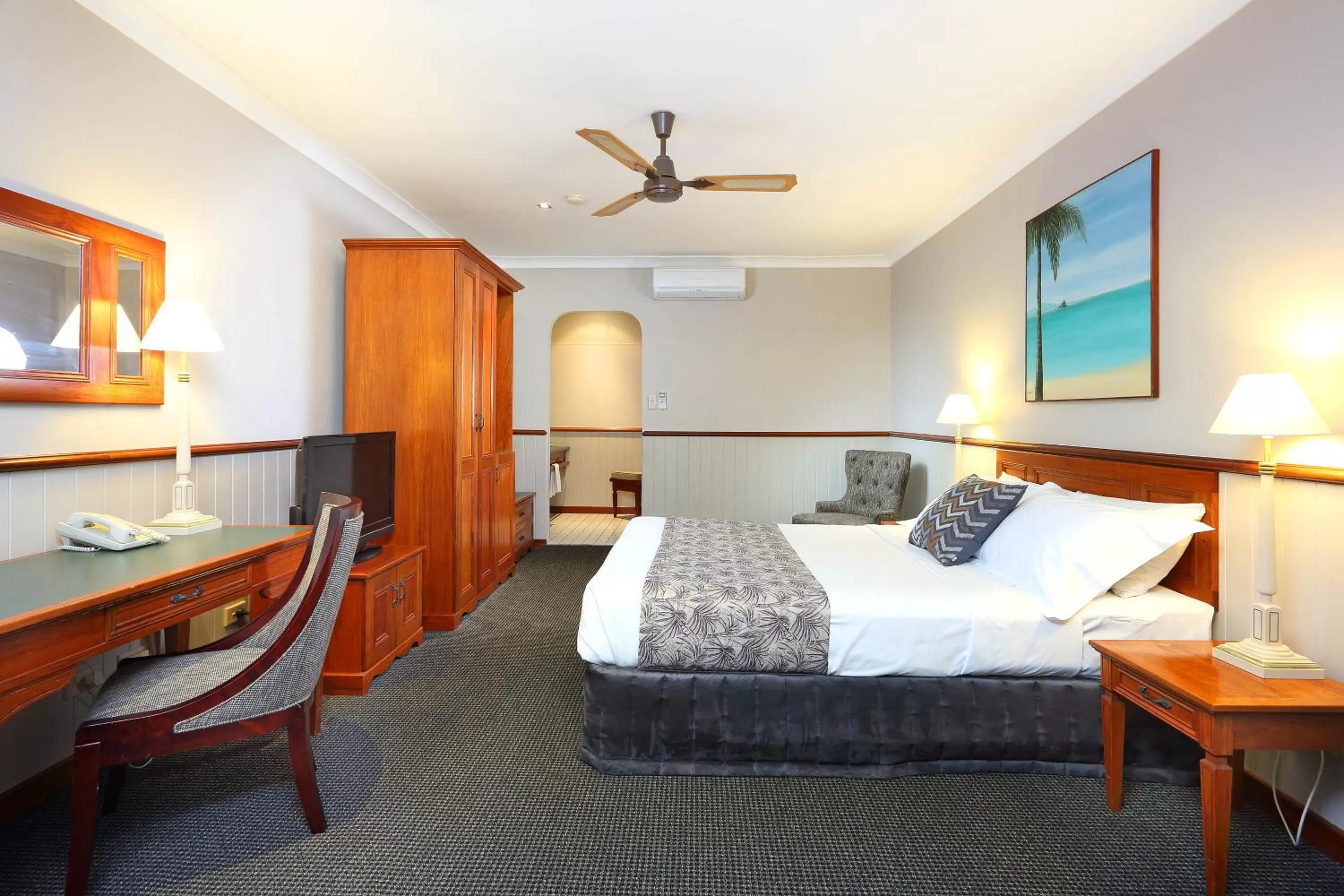 Deluxe Double Room in Brisbane International Virginia