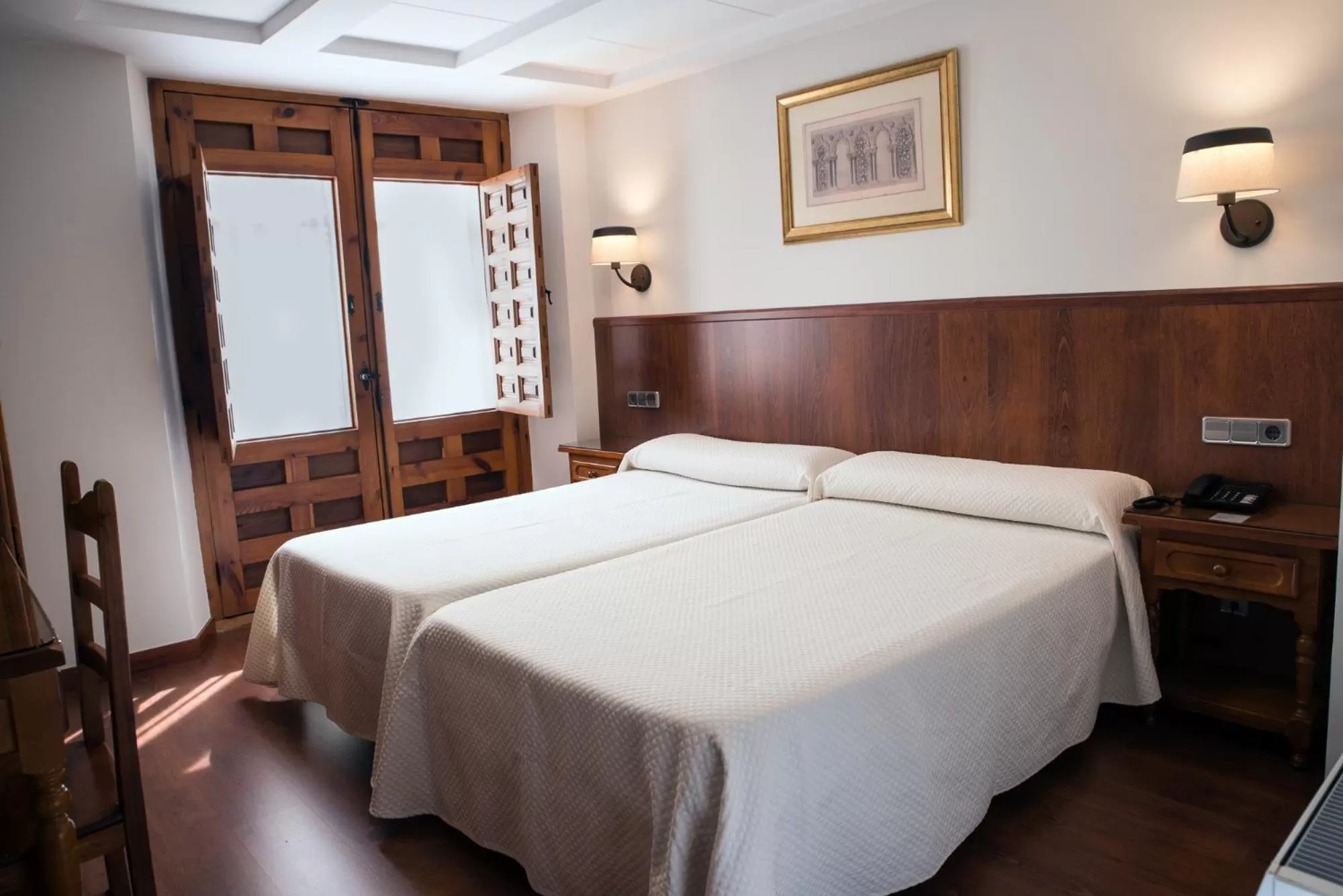 Classic Double or Twin Room in Hotel Santa Isabel